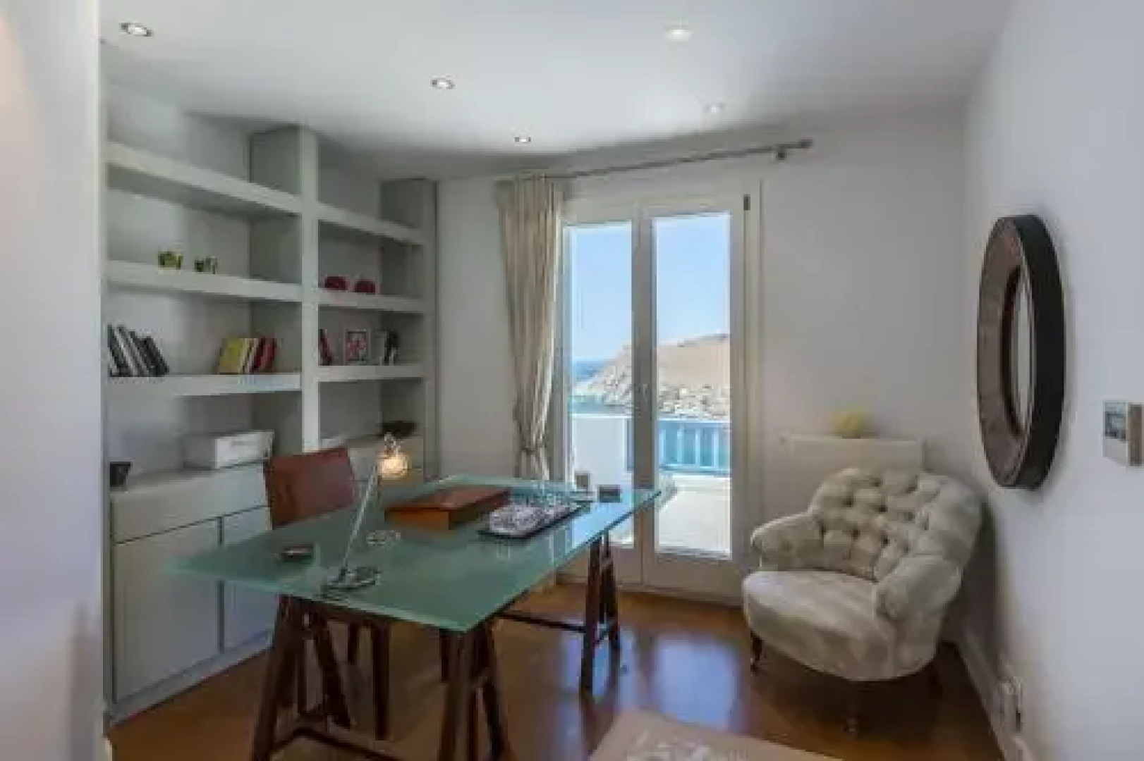 Blueros Luxury Villa