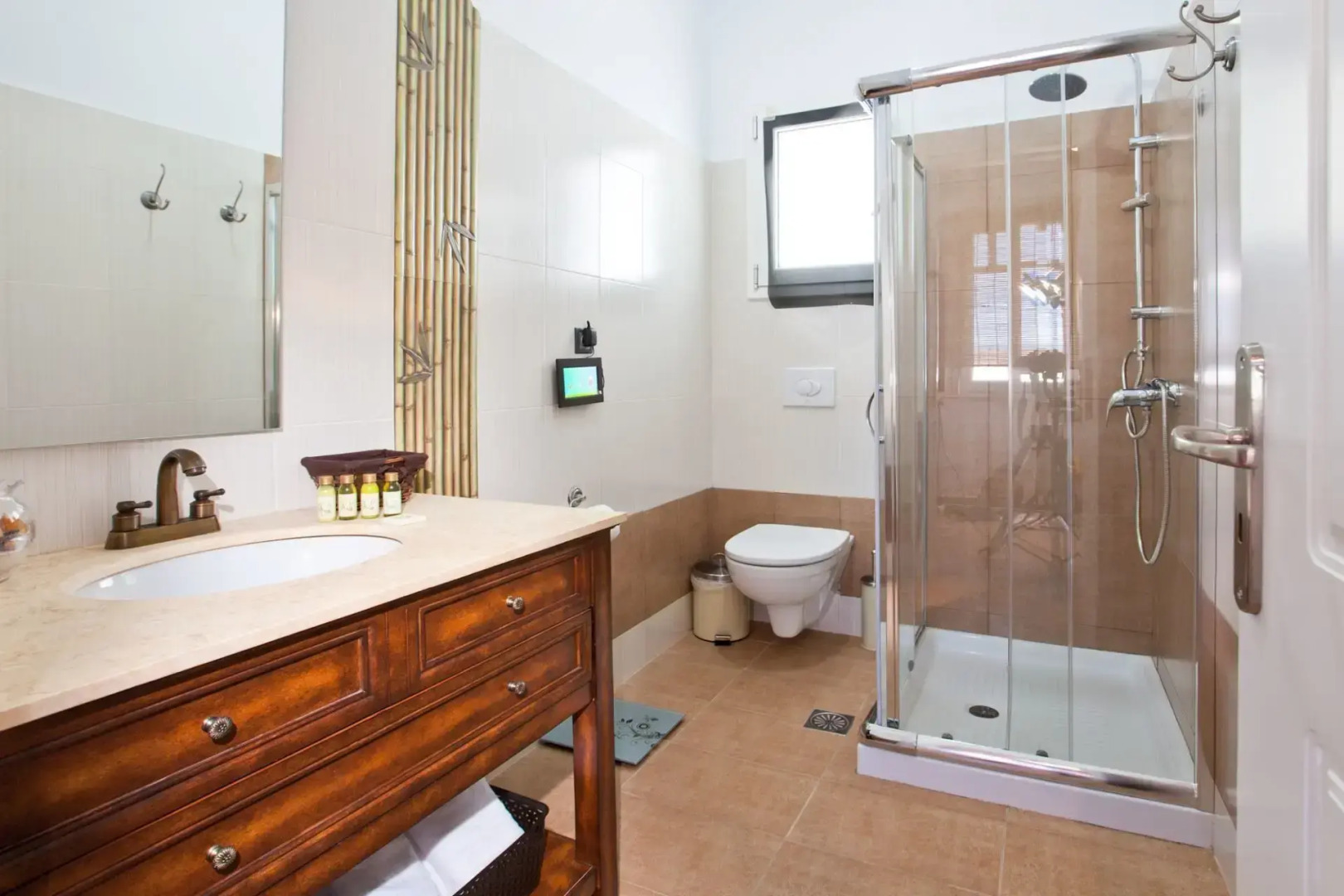 Miland Suites