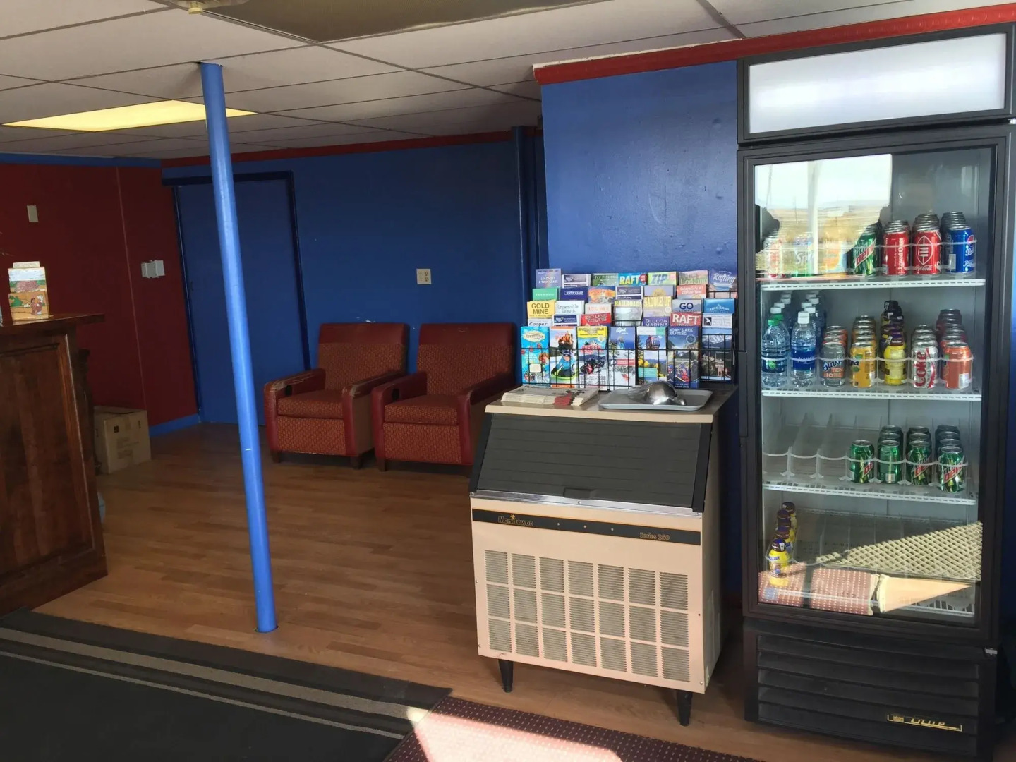 Country Manor Motel Watkins