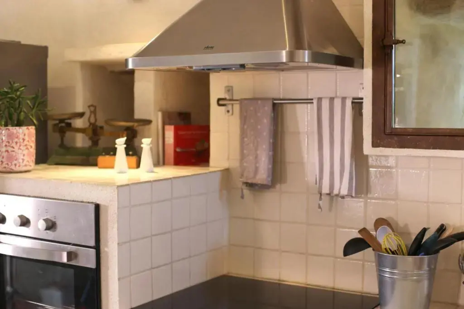 DOMAINE de MAS CARON Gîte 4* au pied du Ventoux en Provence