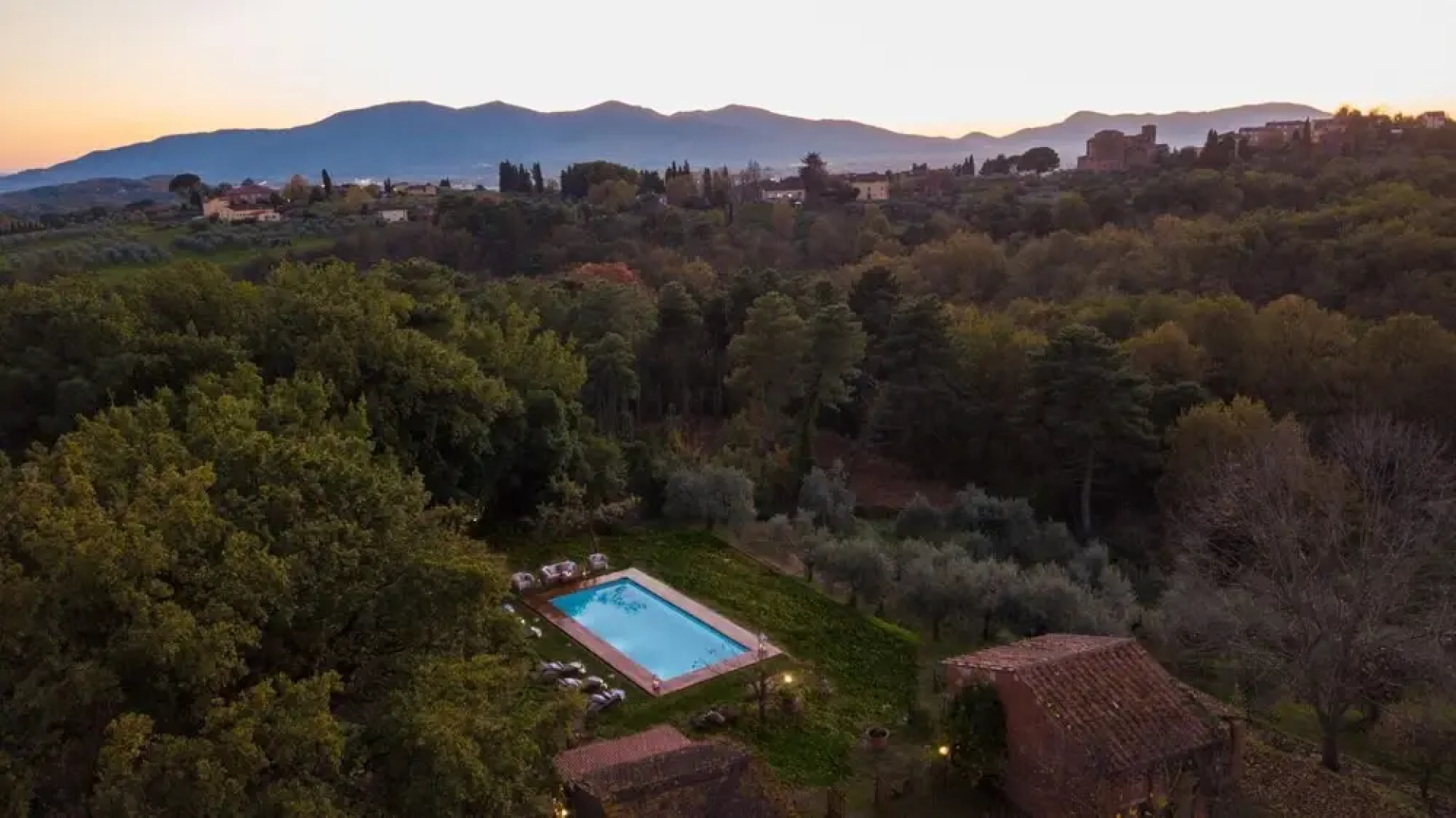 Villa Lorena a Vintage Family Villa