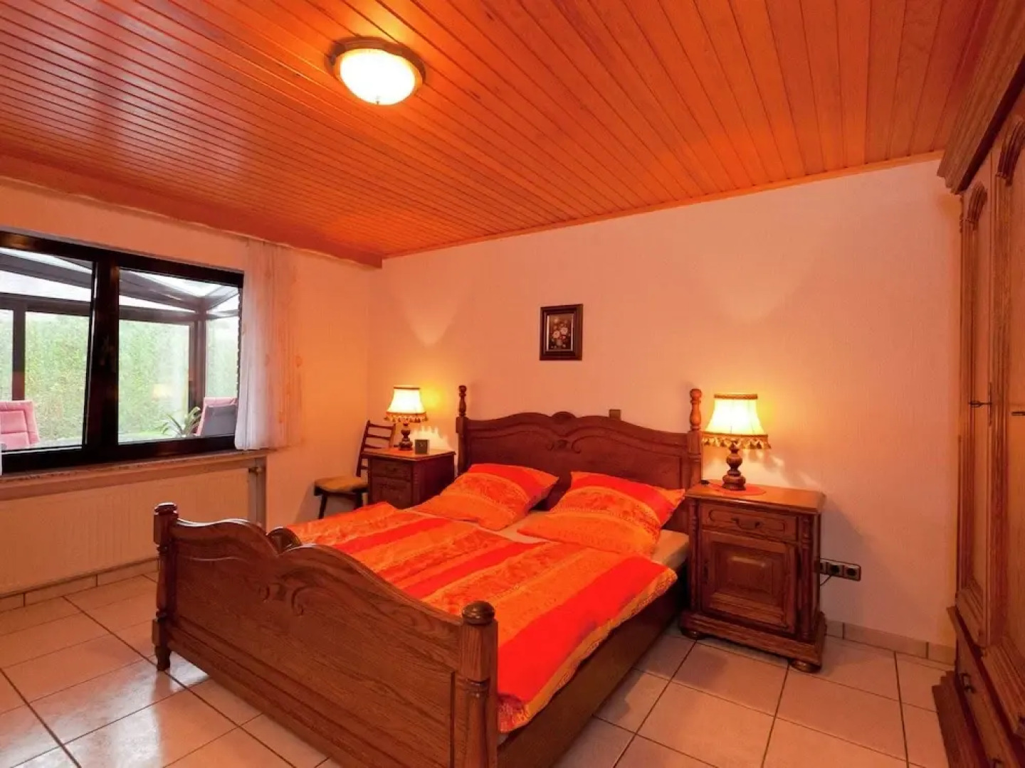 Spacious, Comfortable 5-pers House on the Ground Floor