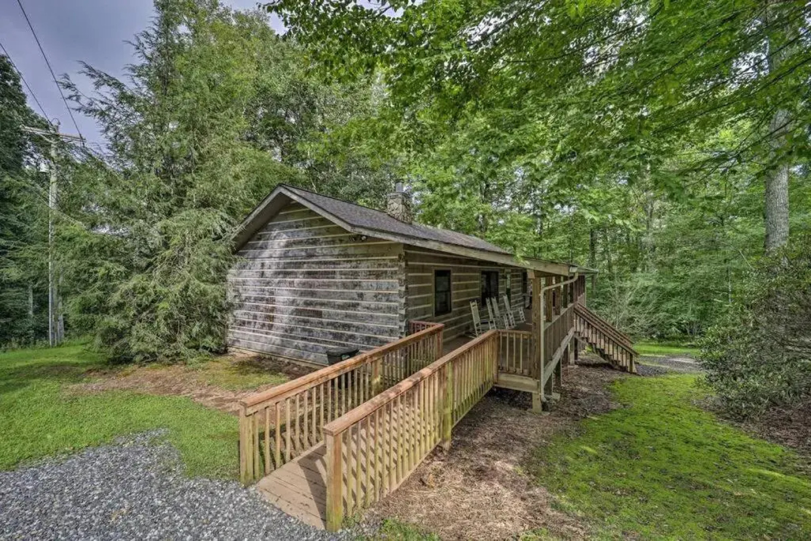 Cozy ‘Grey Fox’ Cabin Between Boone & Blowing Rock