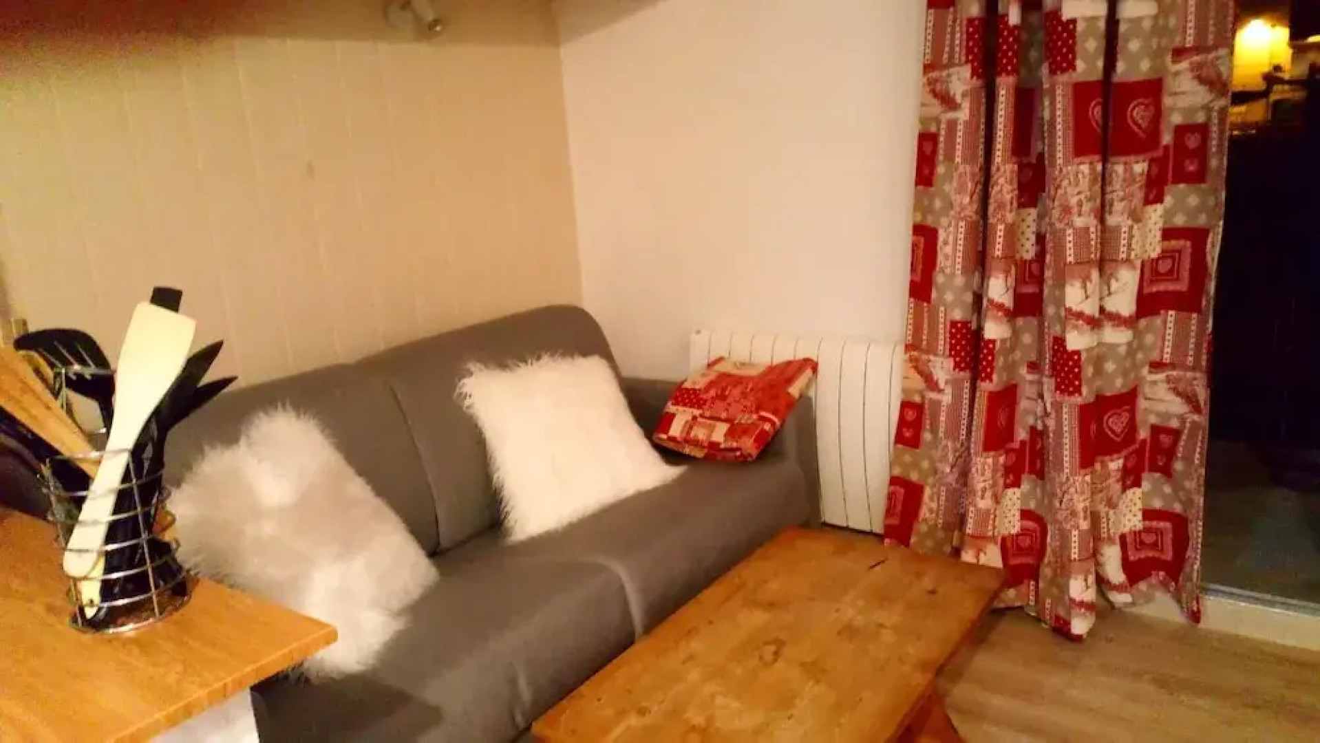 Studio in Les Deux Alpes, With Wonderful Mountain View and Balcony - 50 m From the Slopes