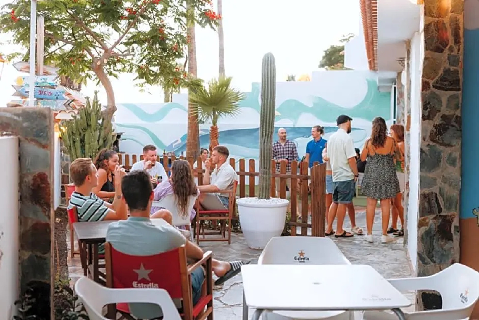 Endless Summer Hostel - Adults Only