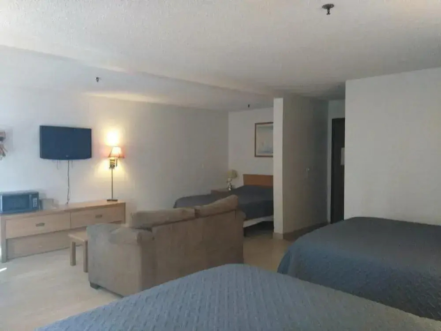 Manitou Inn & Suites