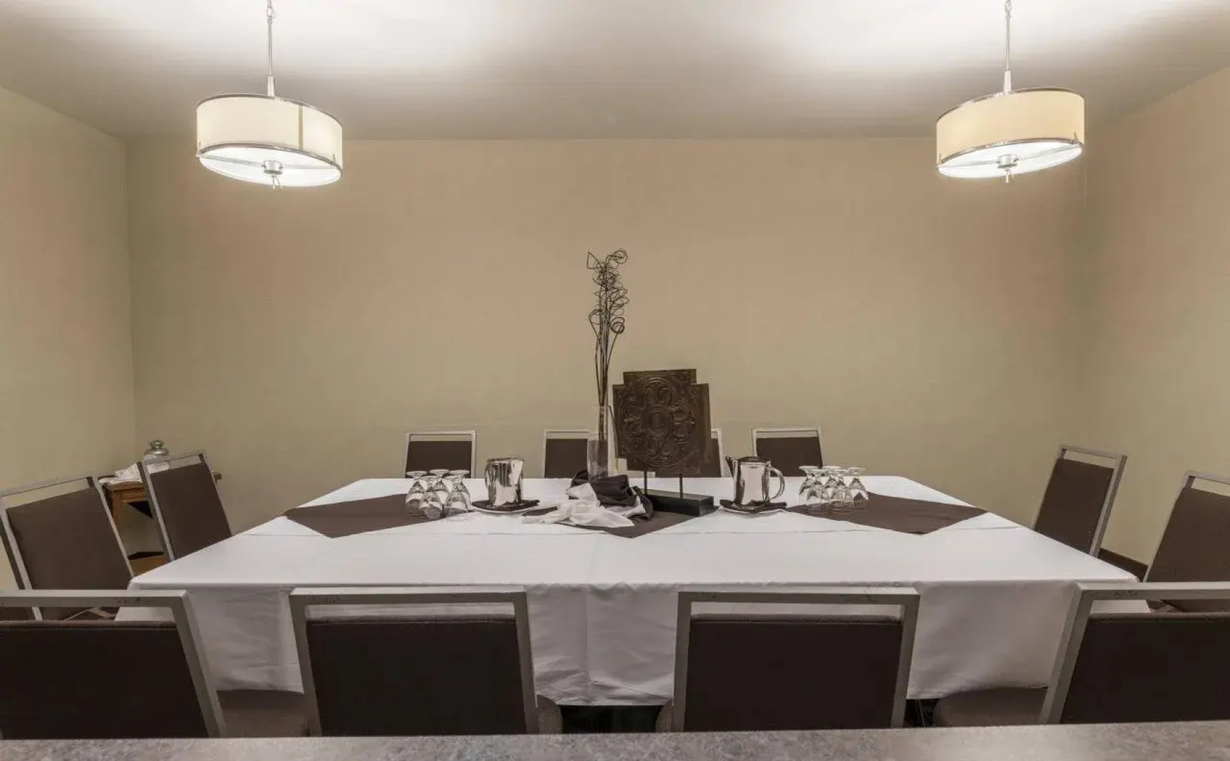 Four Points by Sheraton Edmonton South