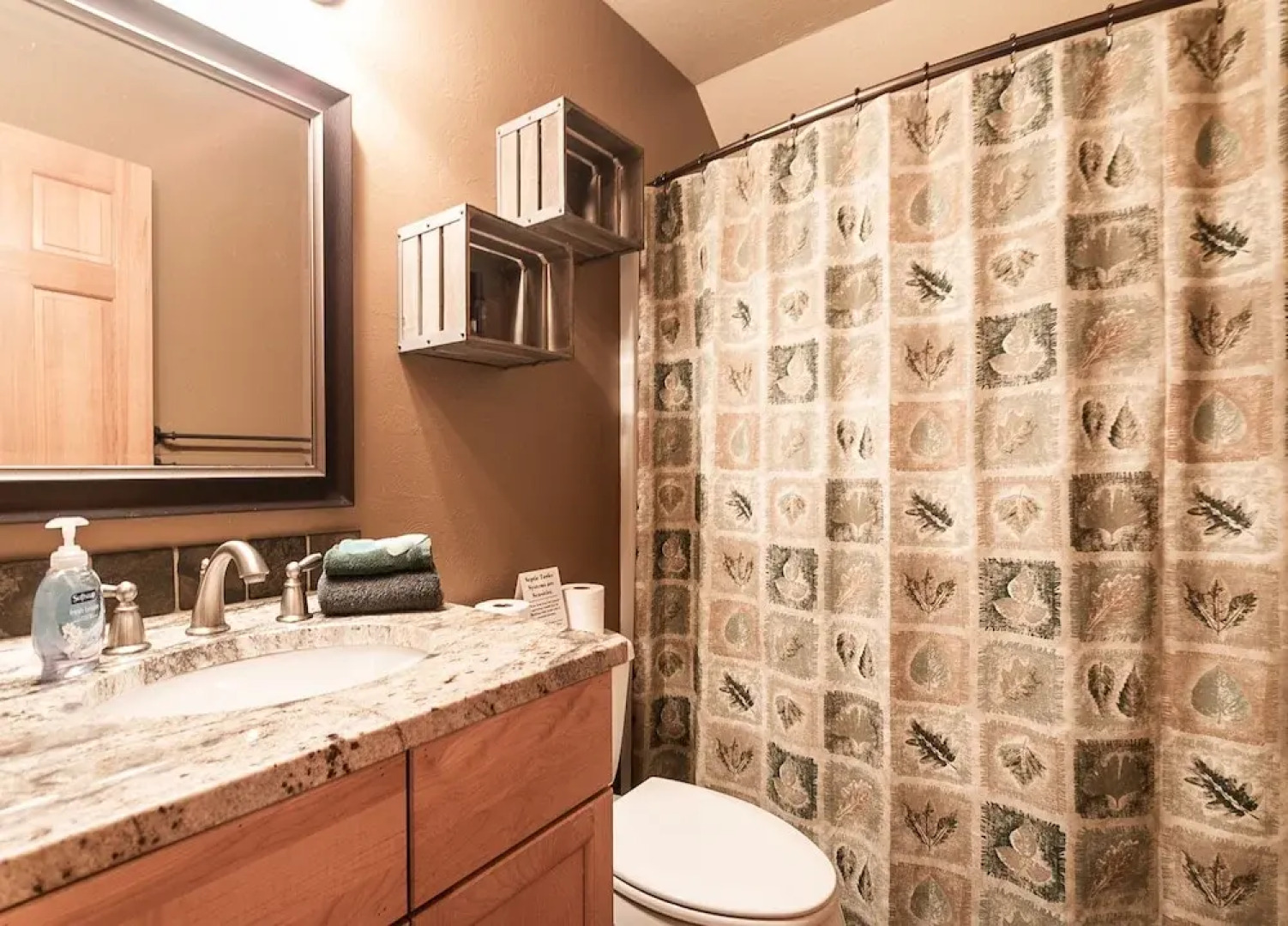 Meadow Wood Lodge in Shugart Flats