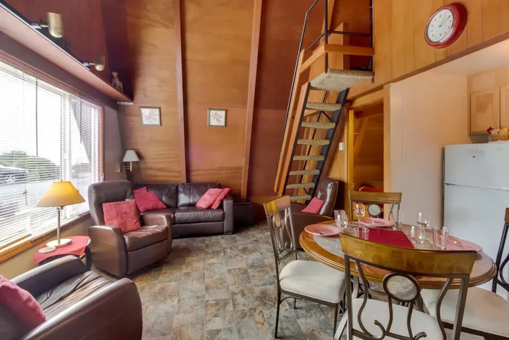Alpine Chalet 6 Half Loft