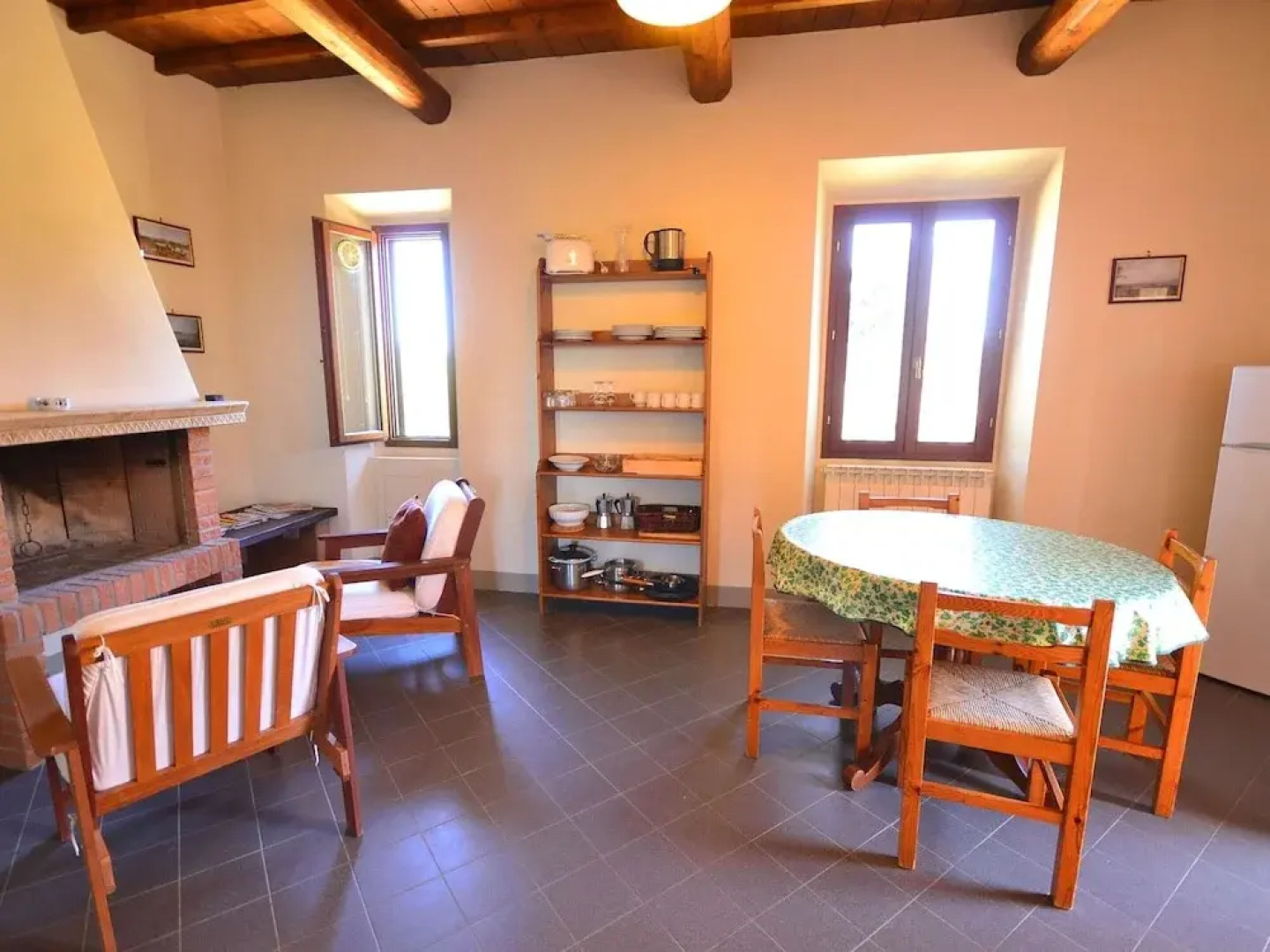 Scenic Apartment With Pool