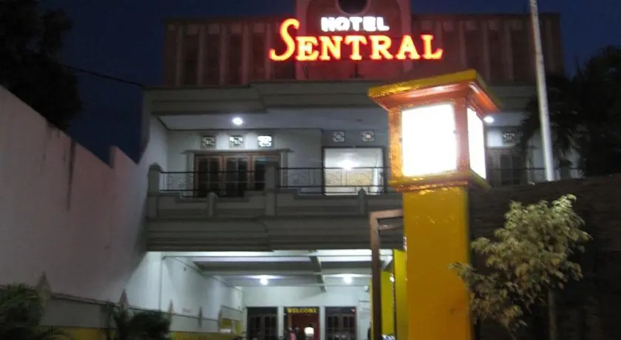 Sentral Hotel & Cafe