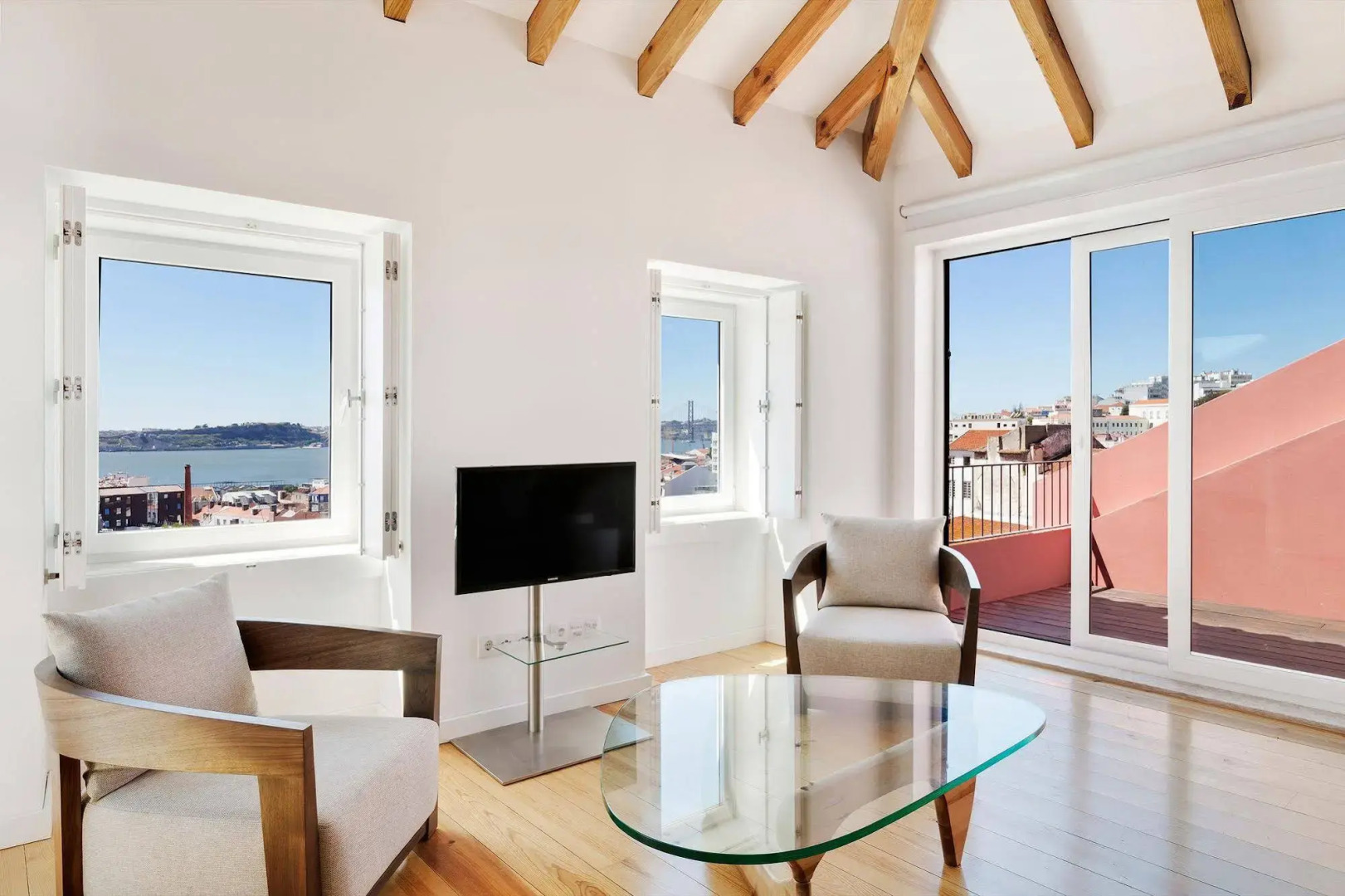 Hello Lisbon São Bento Valley Boutique Apartments