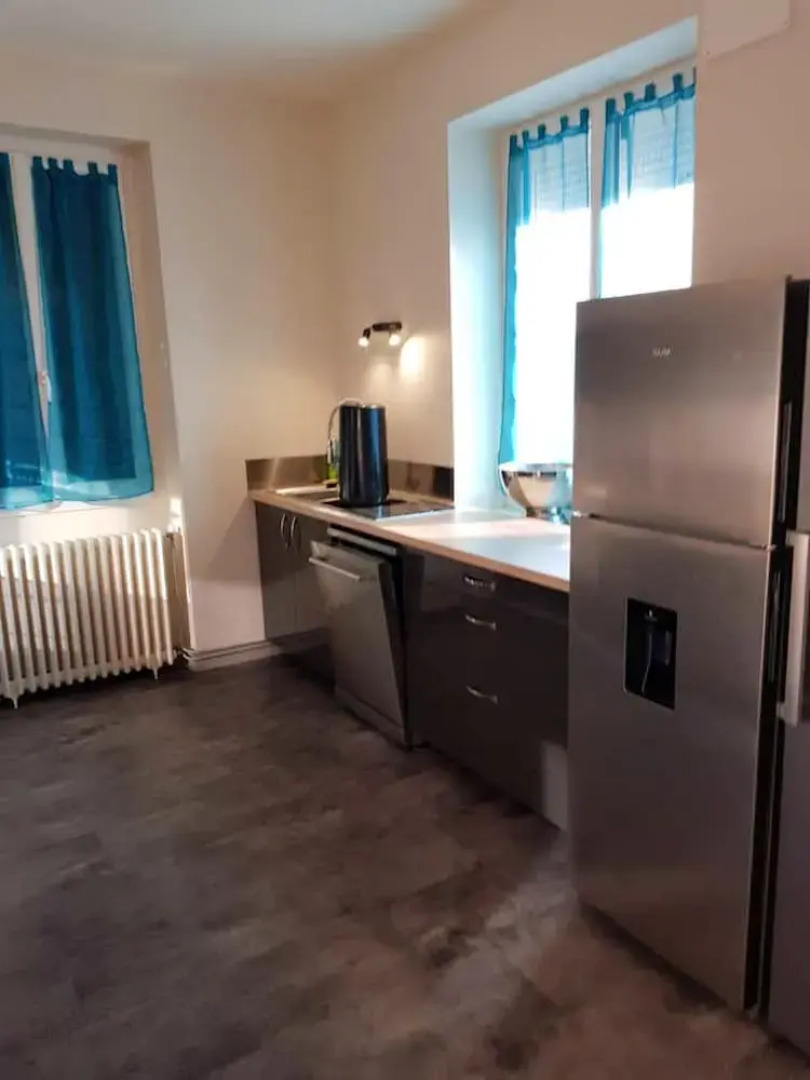 House With 7 Bedrooms in Montsalvy, With Enclosed Garden and Wifi - 55 km From the Slopes