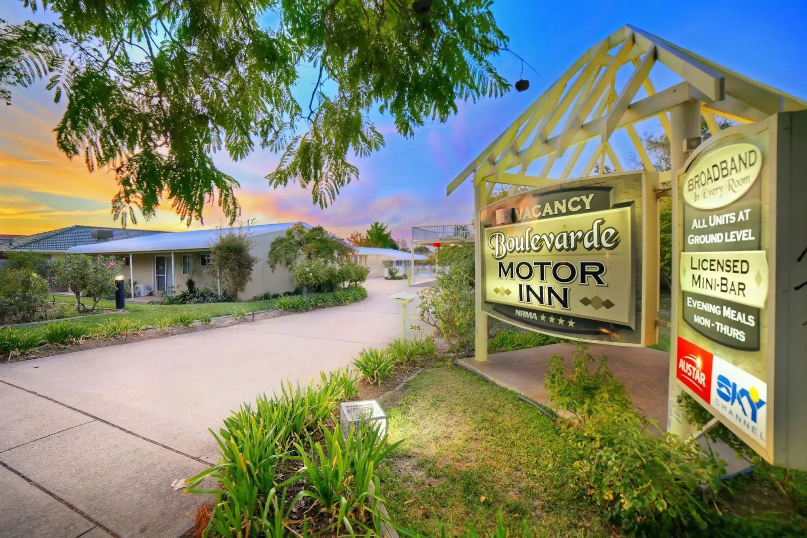 Boulevarde Motor Inn