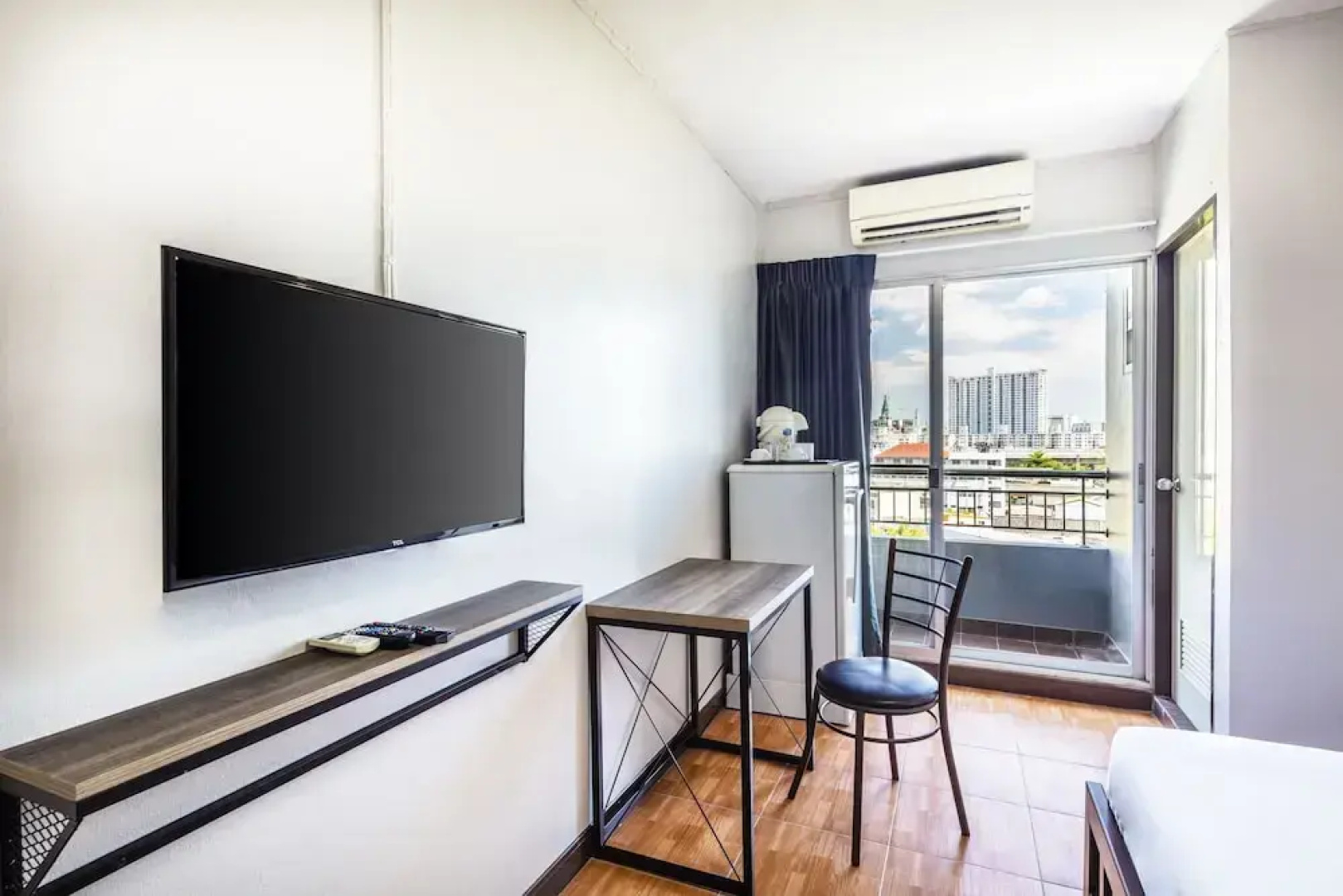 Livotel Express Hotel Bang Kruai