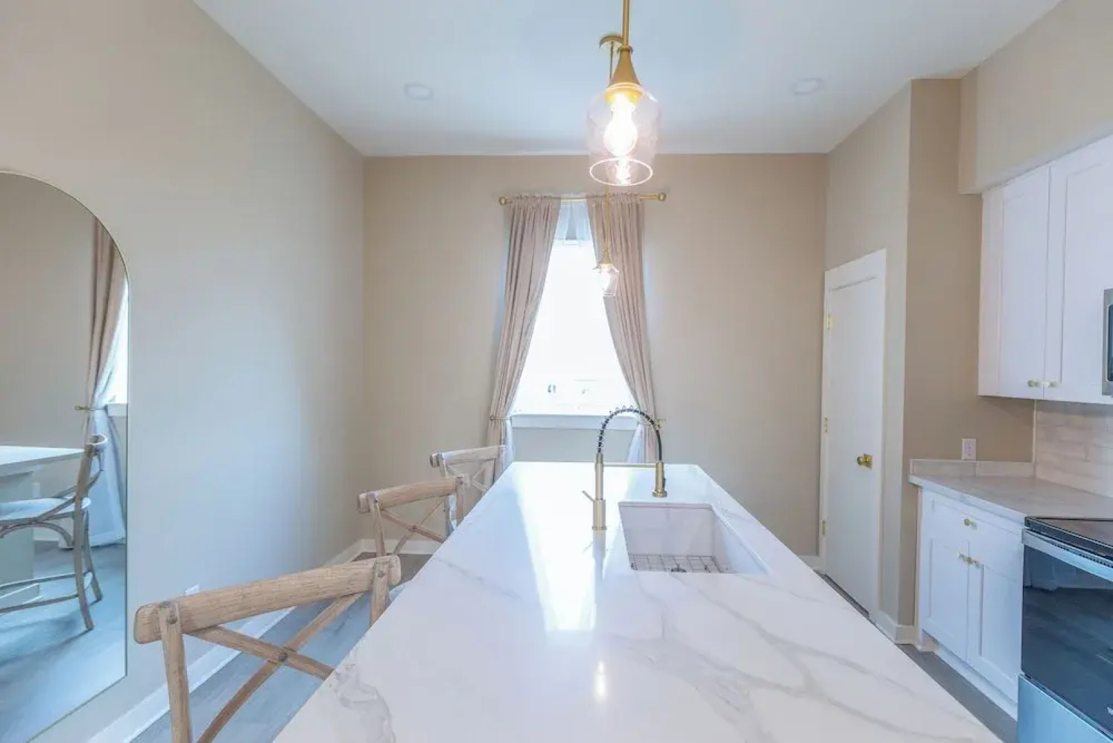 Hotel Whiskey in Pascagoula