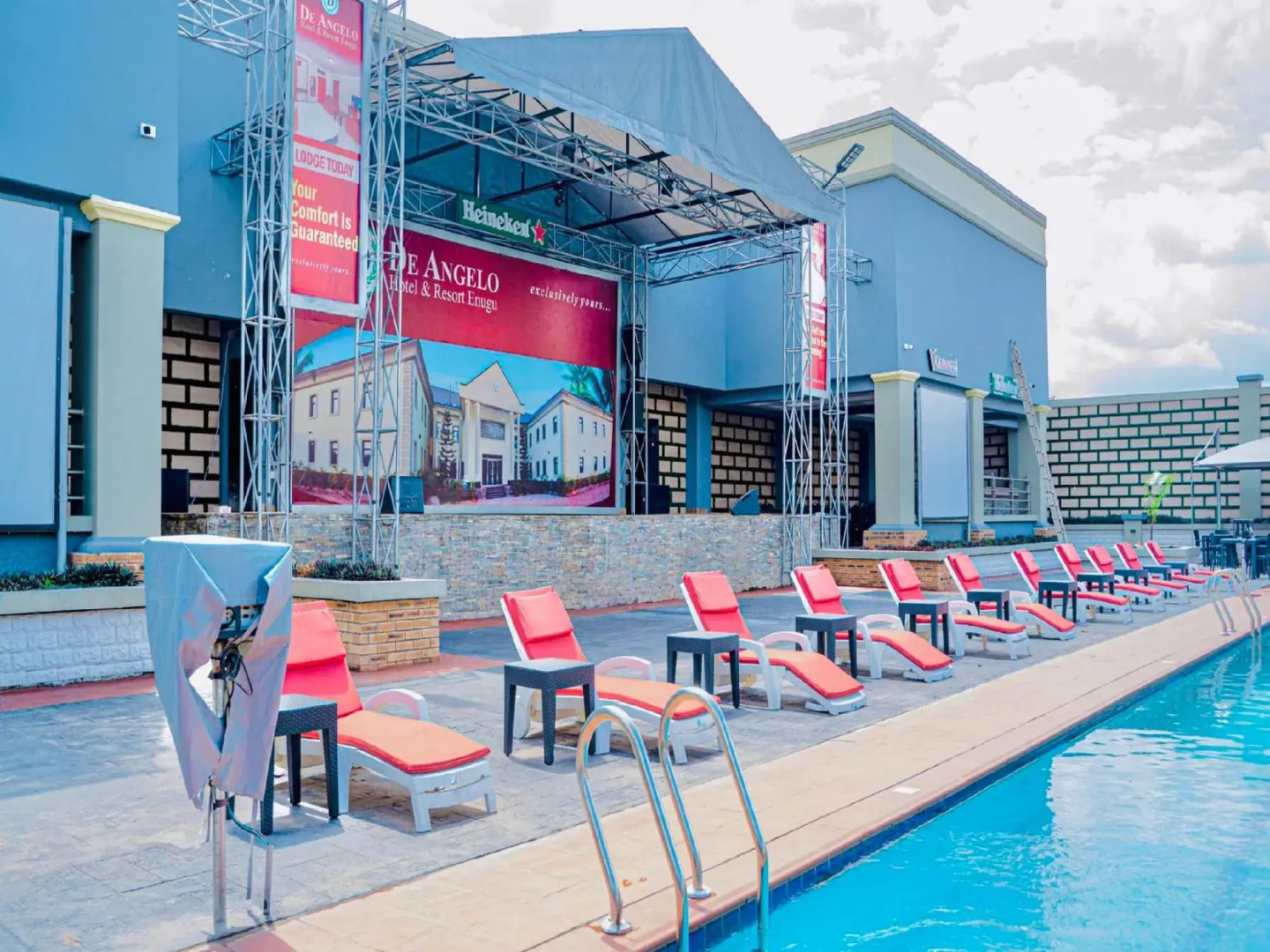 De Angelo Hotel And Resort