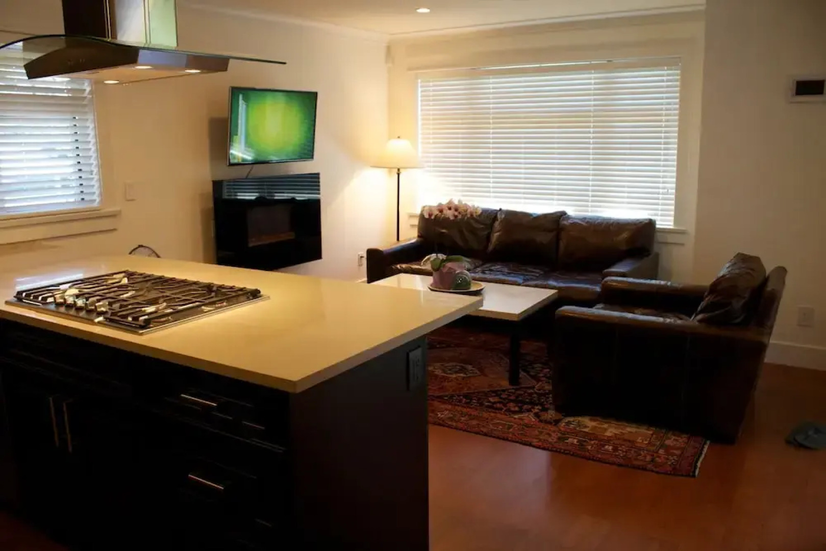 Kitsilano Home 2 Home