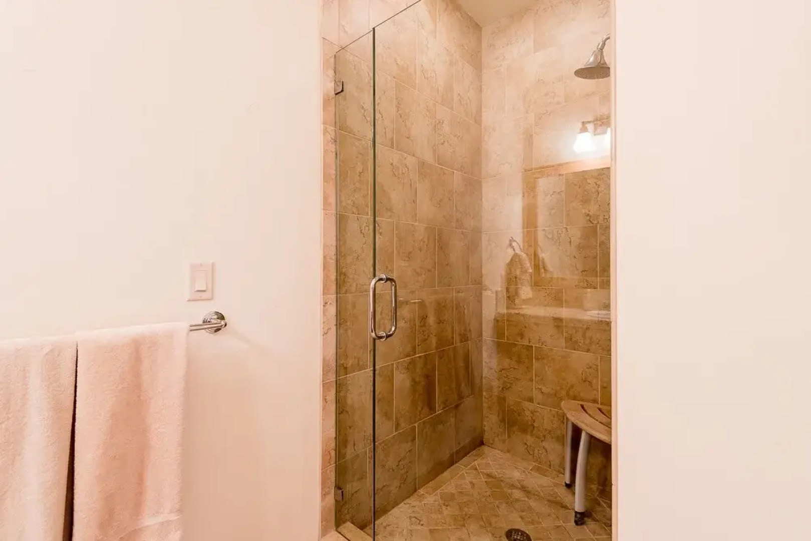 Angani Way Townhome 102 by Alpine Lodging Sun Valley