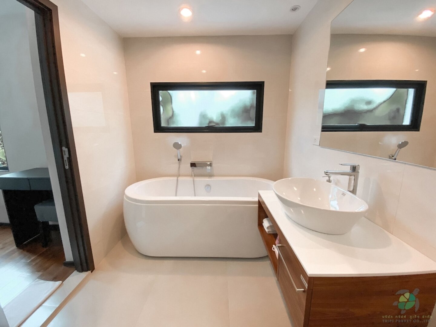 The Title West Wing By Trips Phuket