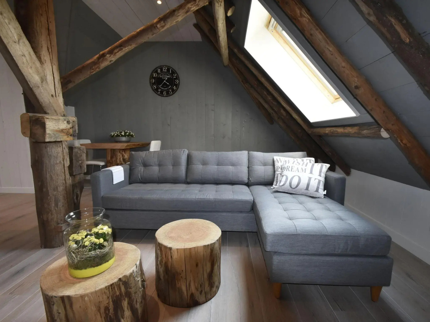 Spacious 2-person apartment on the coast of Noord-Holland province