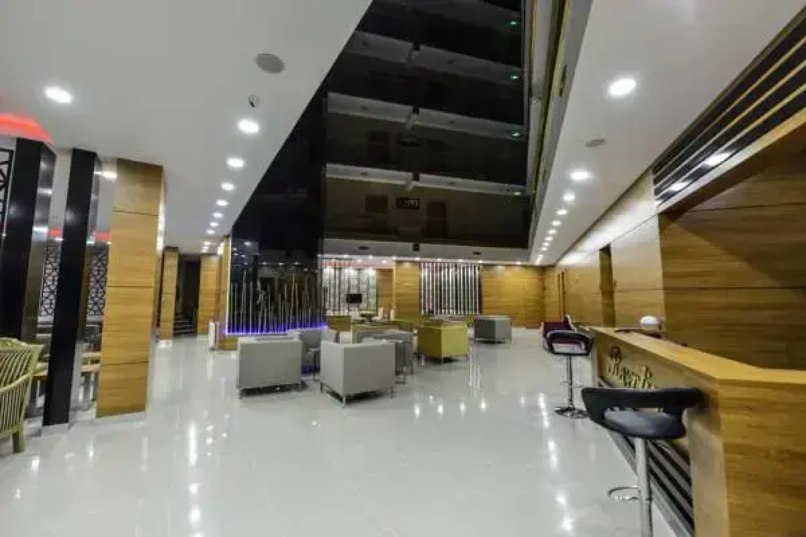Grand Surmely Hotel