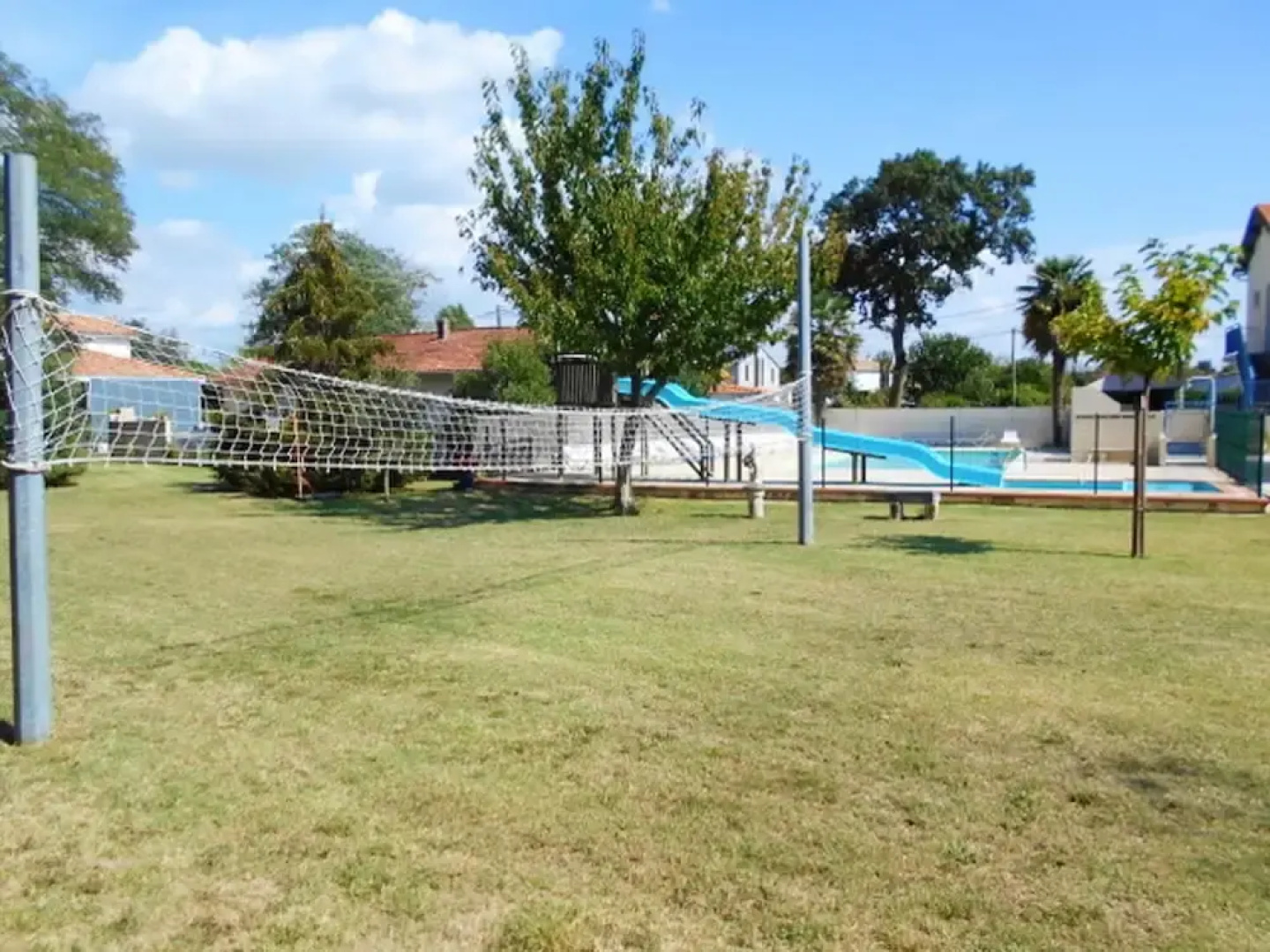 Apartment with 3 Bedrooms in Saint-Palais-Sur-Mer, with Shared Pool, Enclosed Garden And Wifi - 1 Km From the Beach