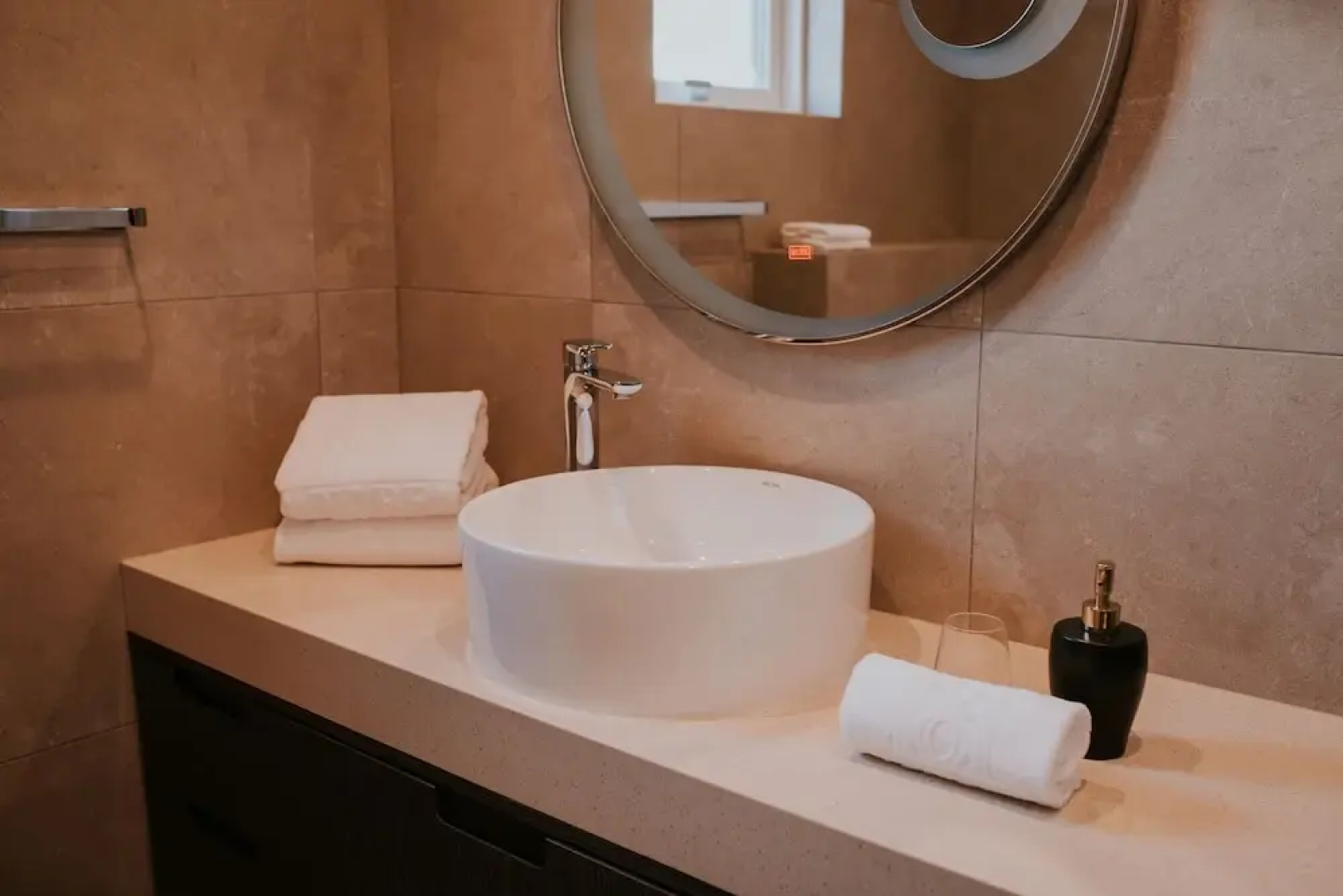 Black Beach Suites