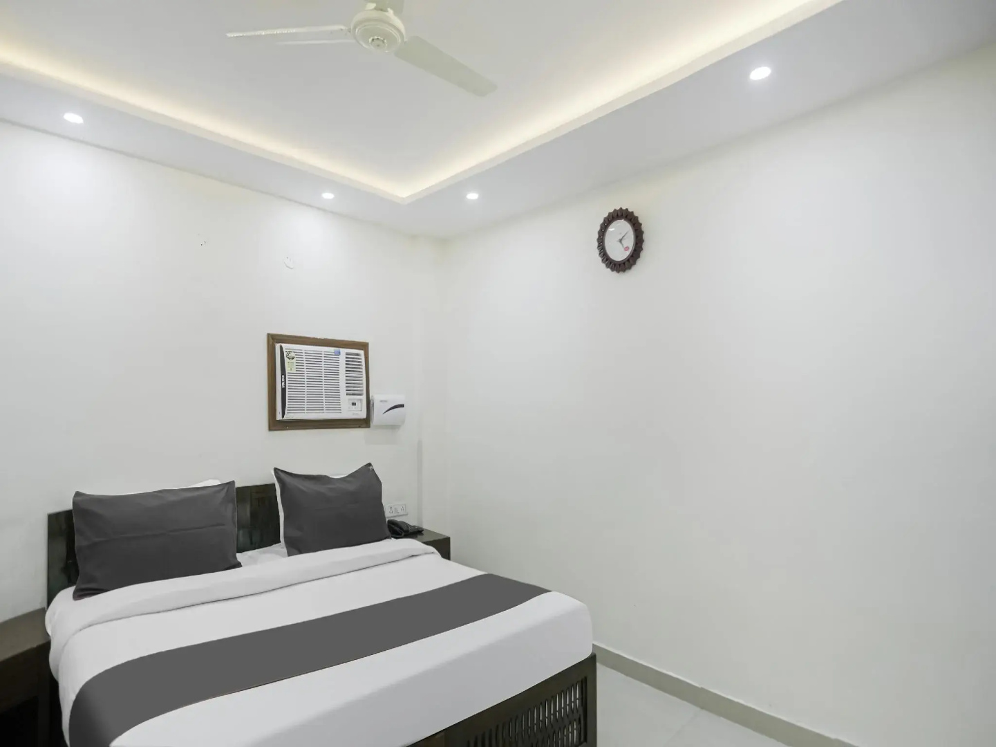 Collection O 85894 Hotel City Light Guest House
