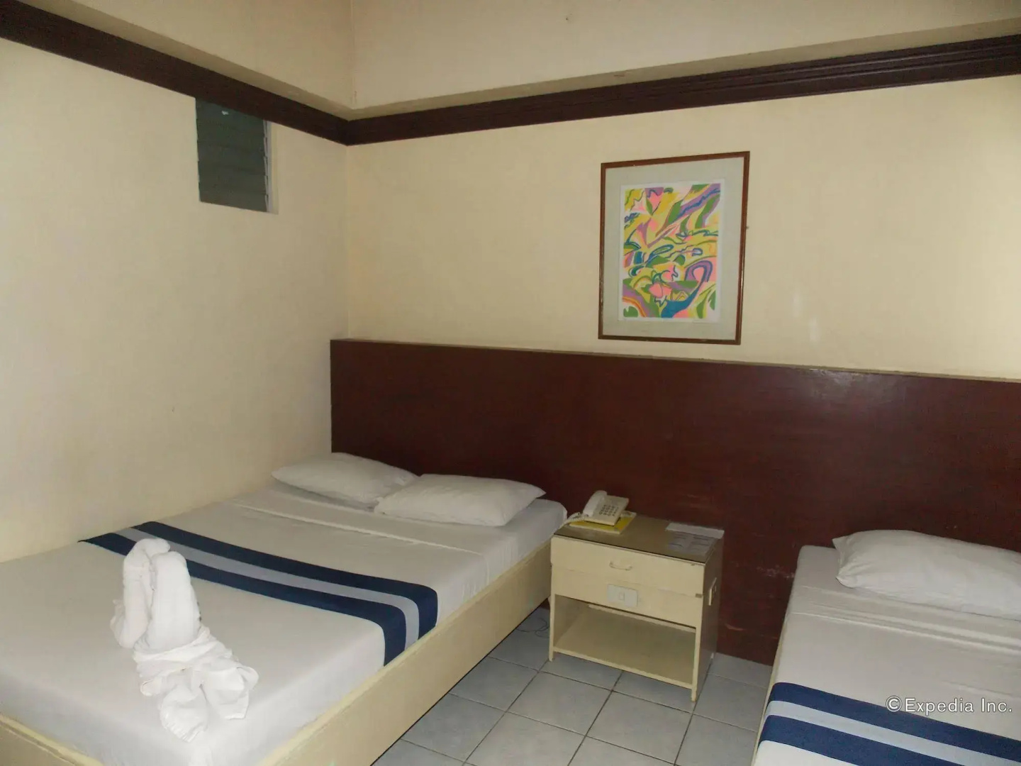 Regatta Residence Hotel
