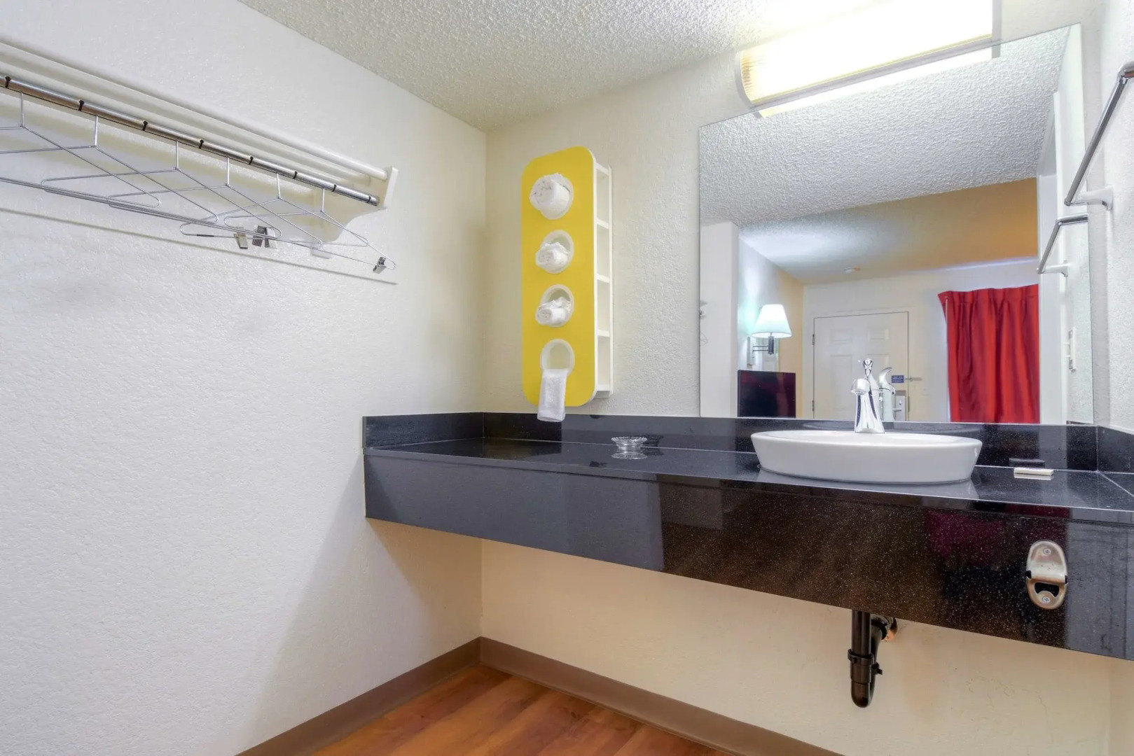 Motel 6 Costa Mesa, CA