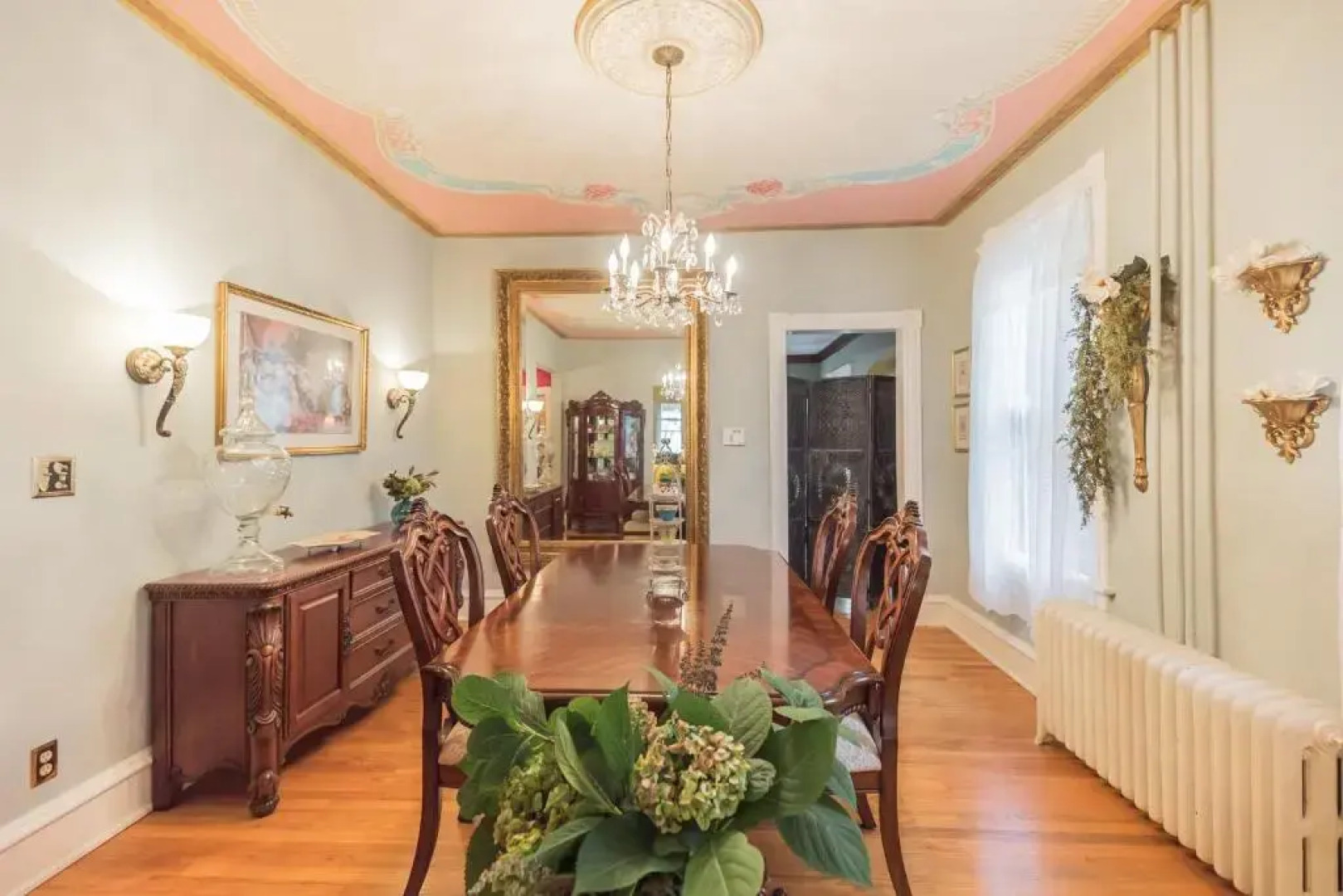 The Inn on Holly Bed and Breakfast