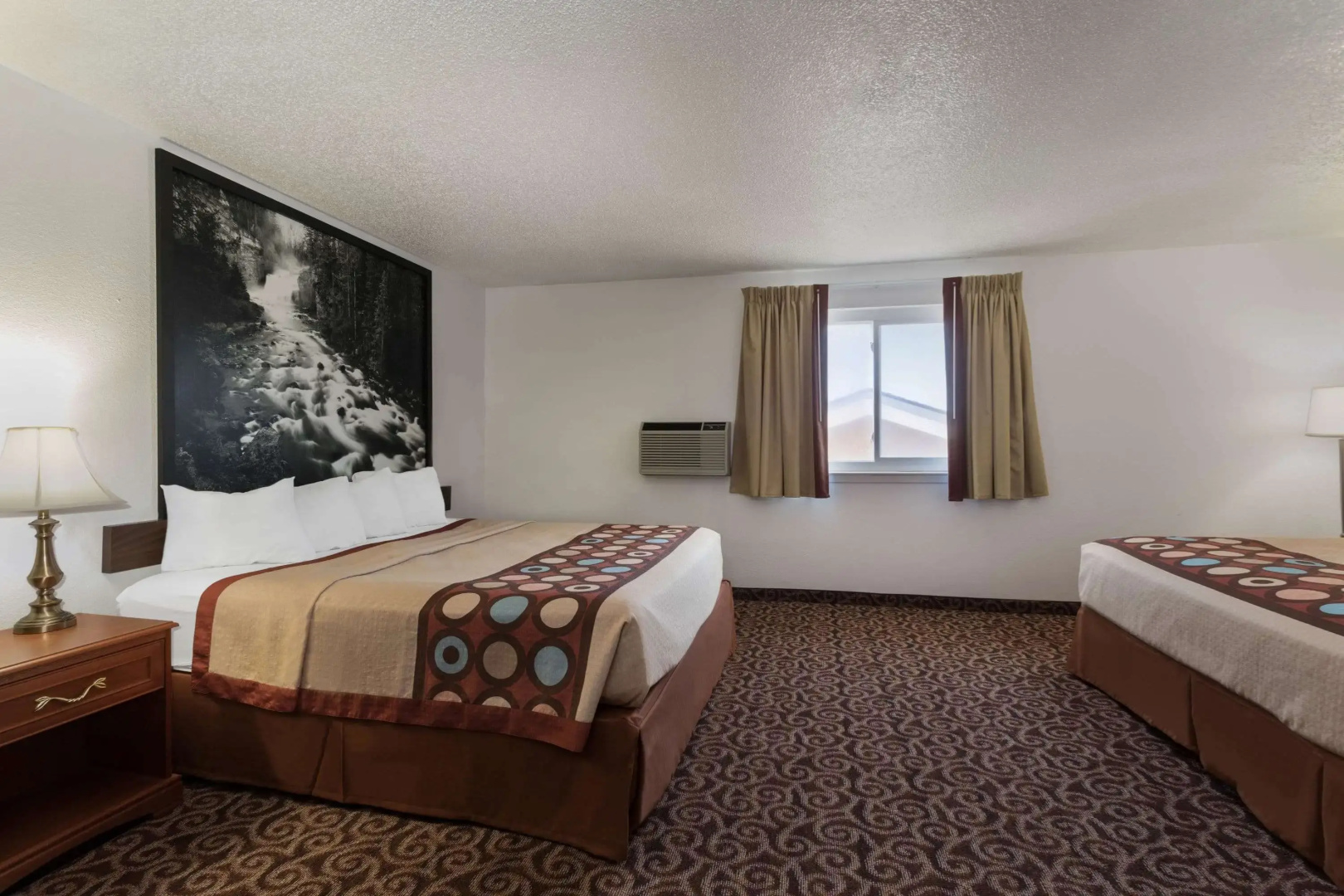 Super 8 by Wyndham Gillette