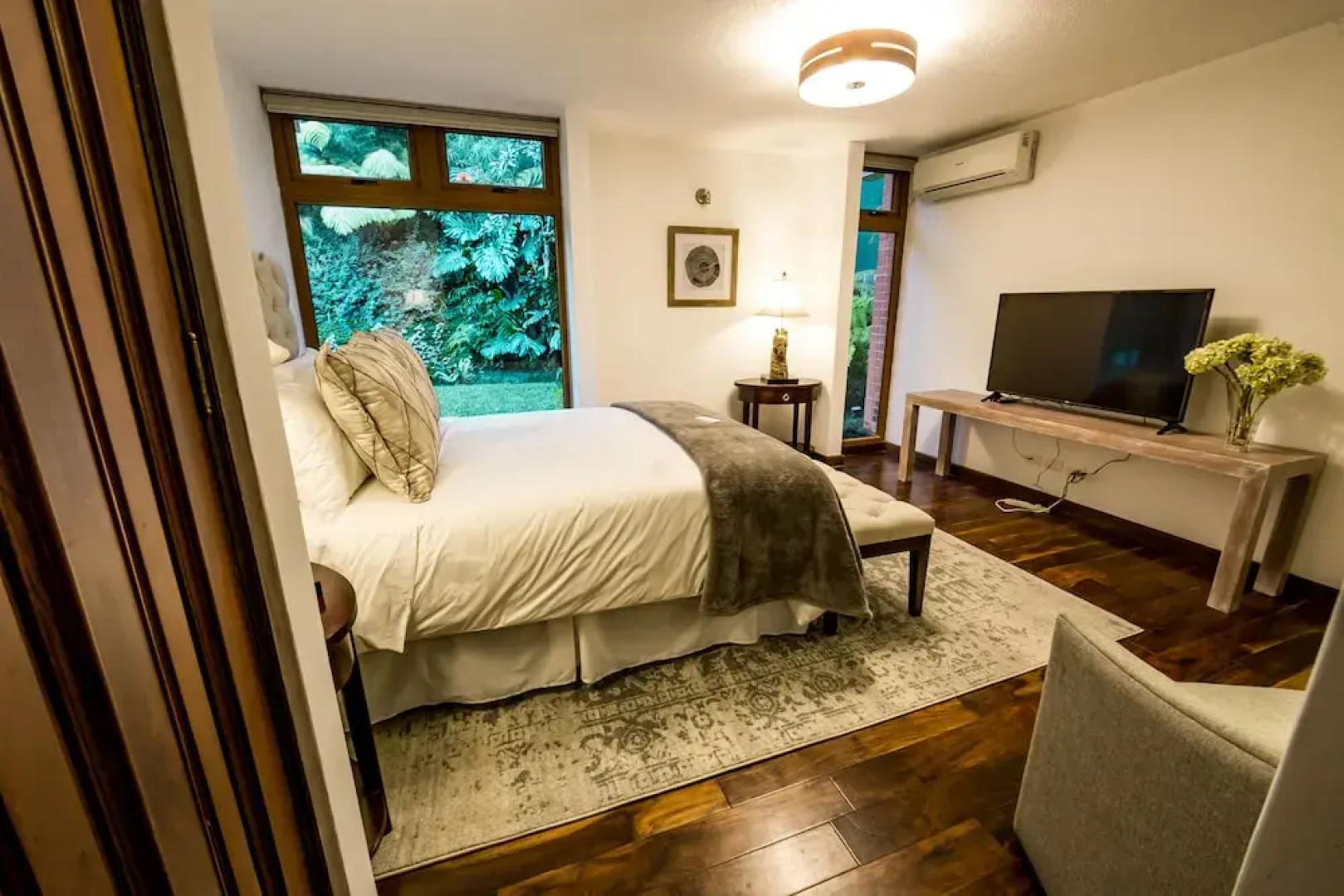 La Casa - Luxury Boutique Hotel