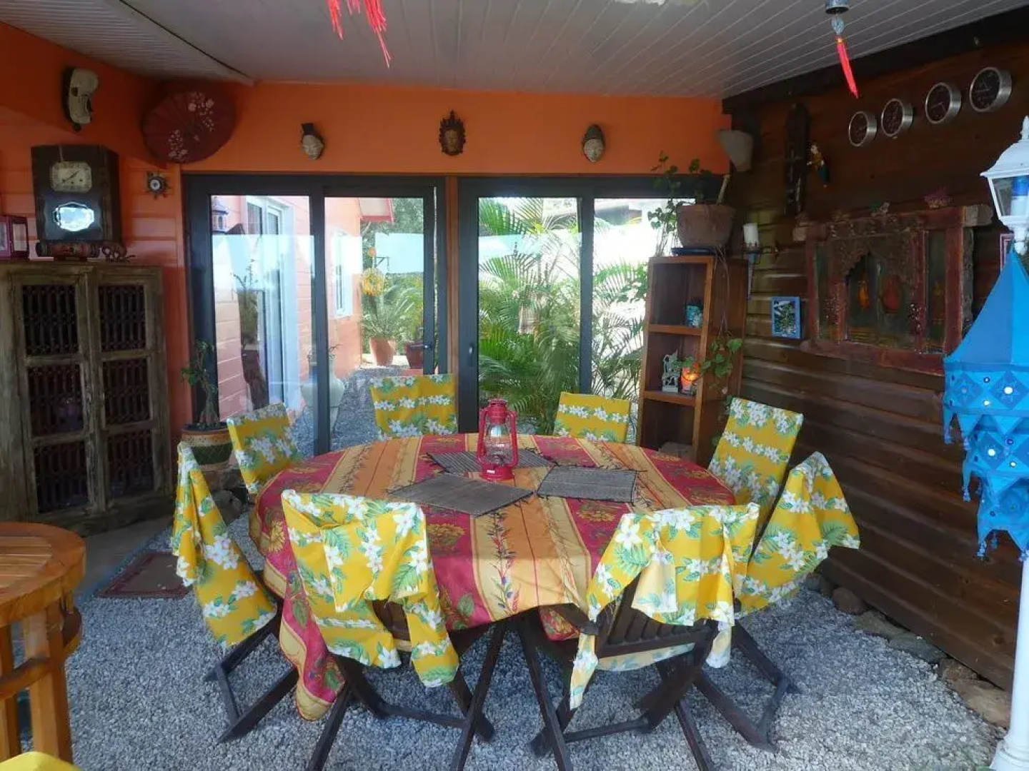 Tour du Monde, Gîte Des Voyageurs
