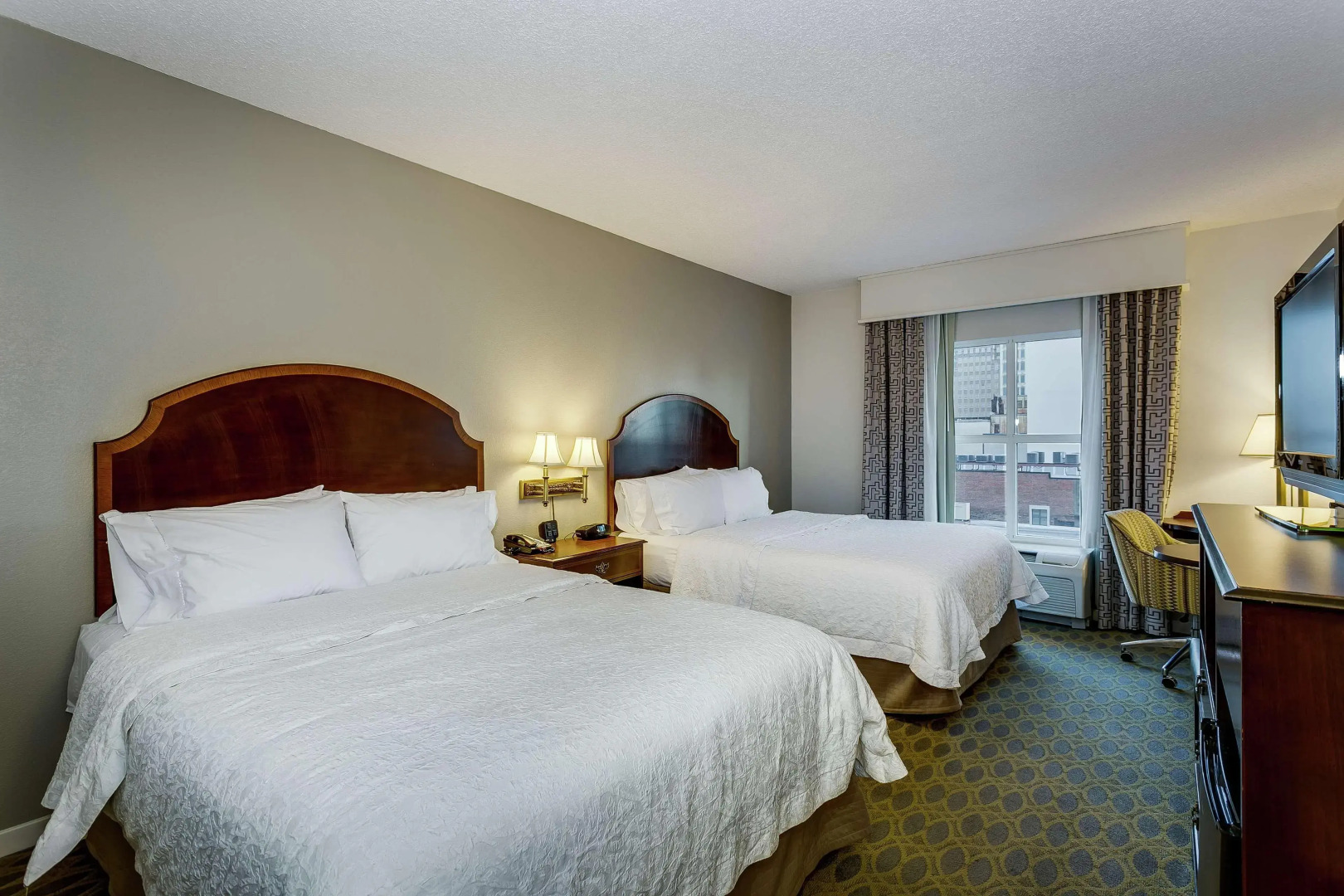 Hampton Inn & Suites Mobile- Downtown Historic District