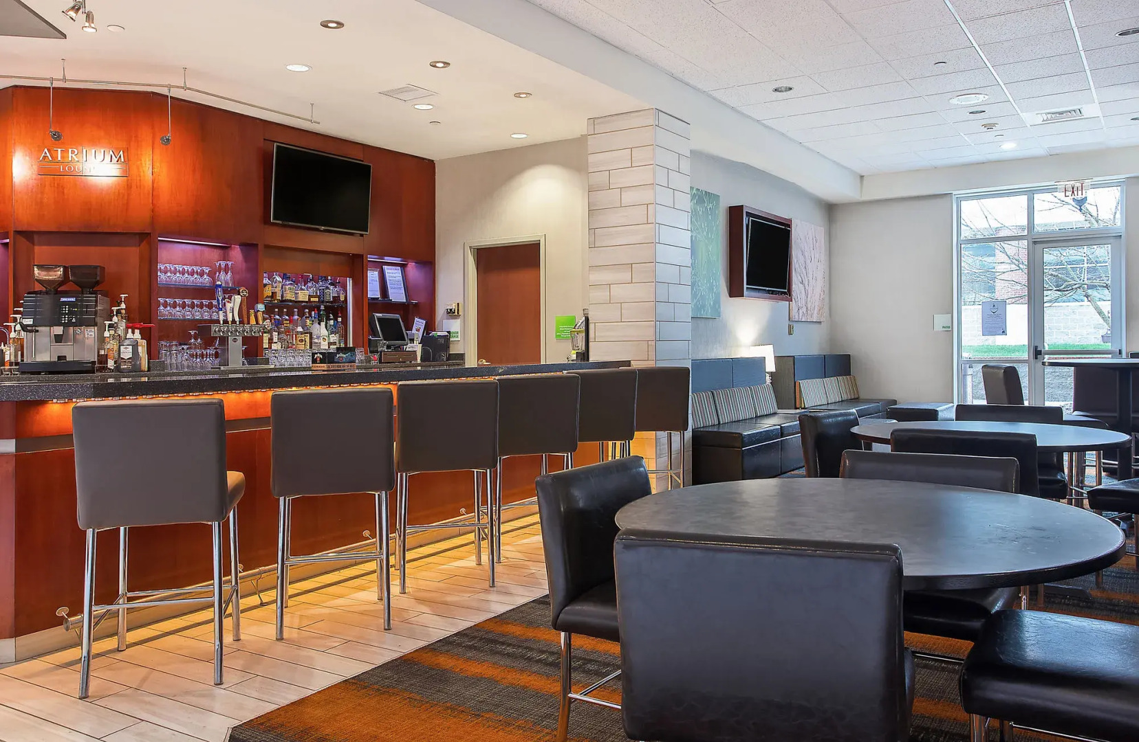 Holiday Inn University Plaza-Bowling Green by IHG