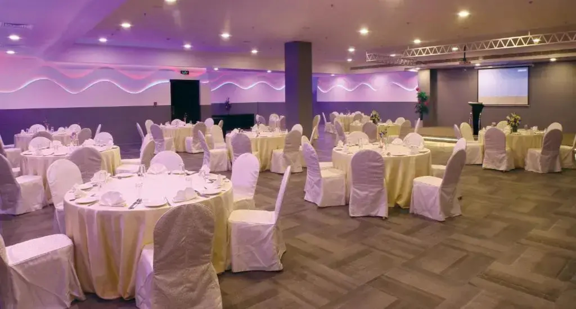 Park Regis Lotus Hotel