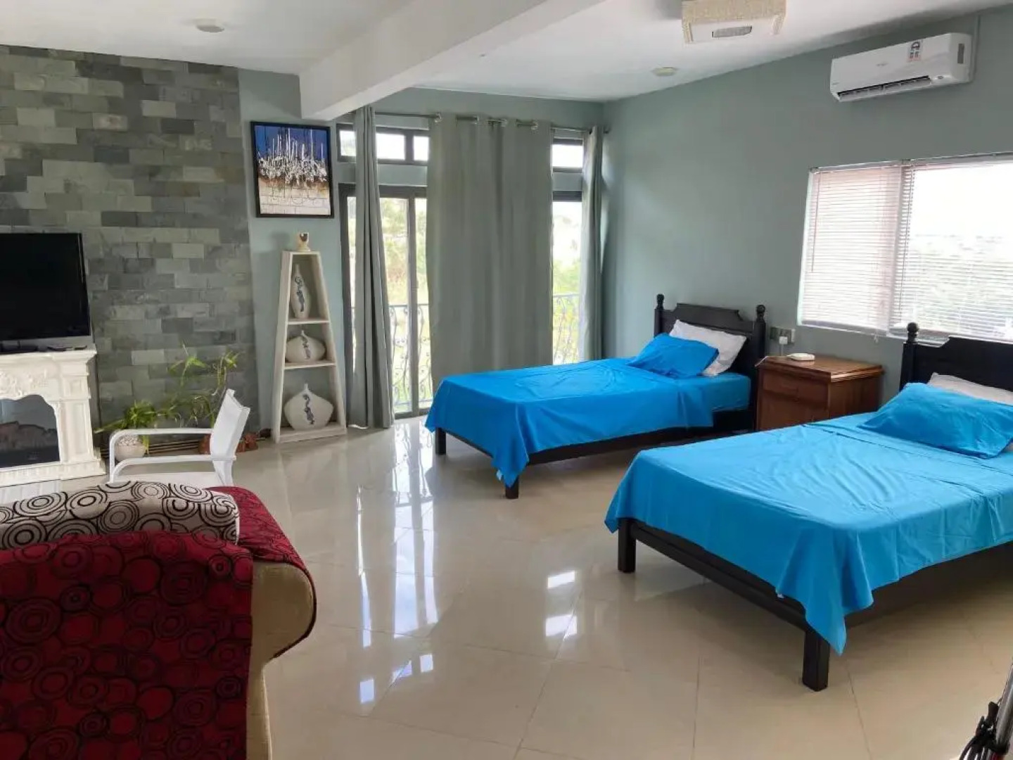 MountView studio in city