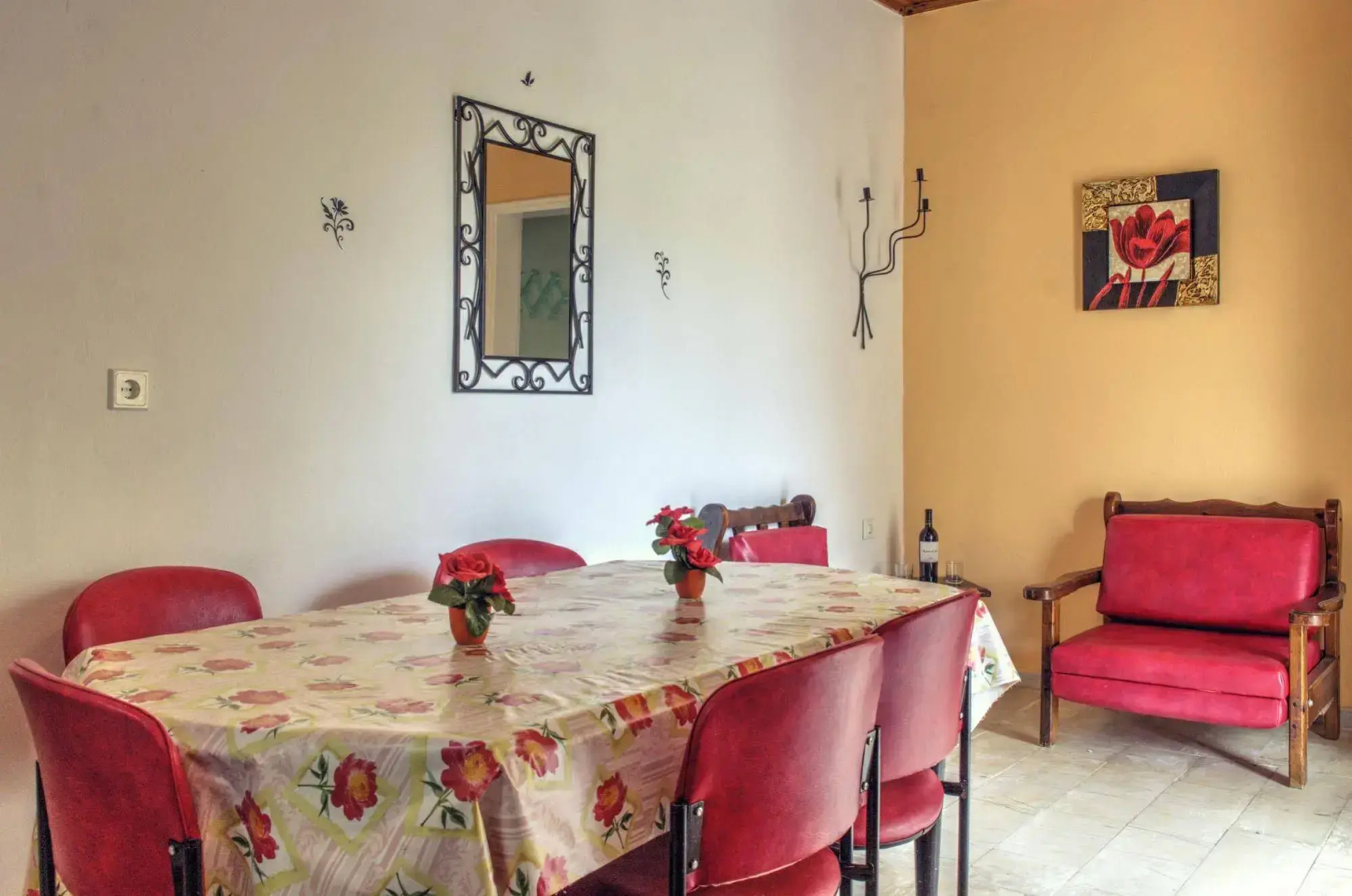 Eleni Family Apartments