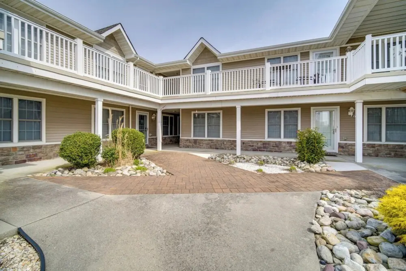 Brigantine Condo - Steps to the Ocean!