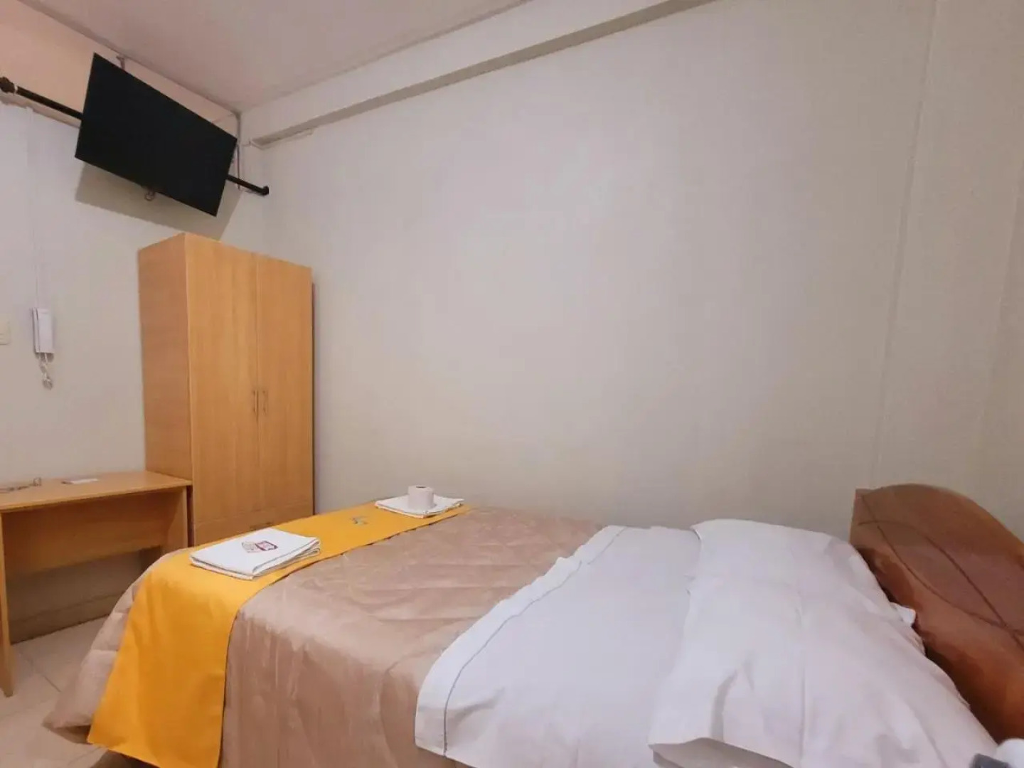 Illari wari - hotel sauna II