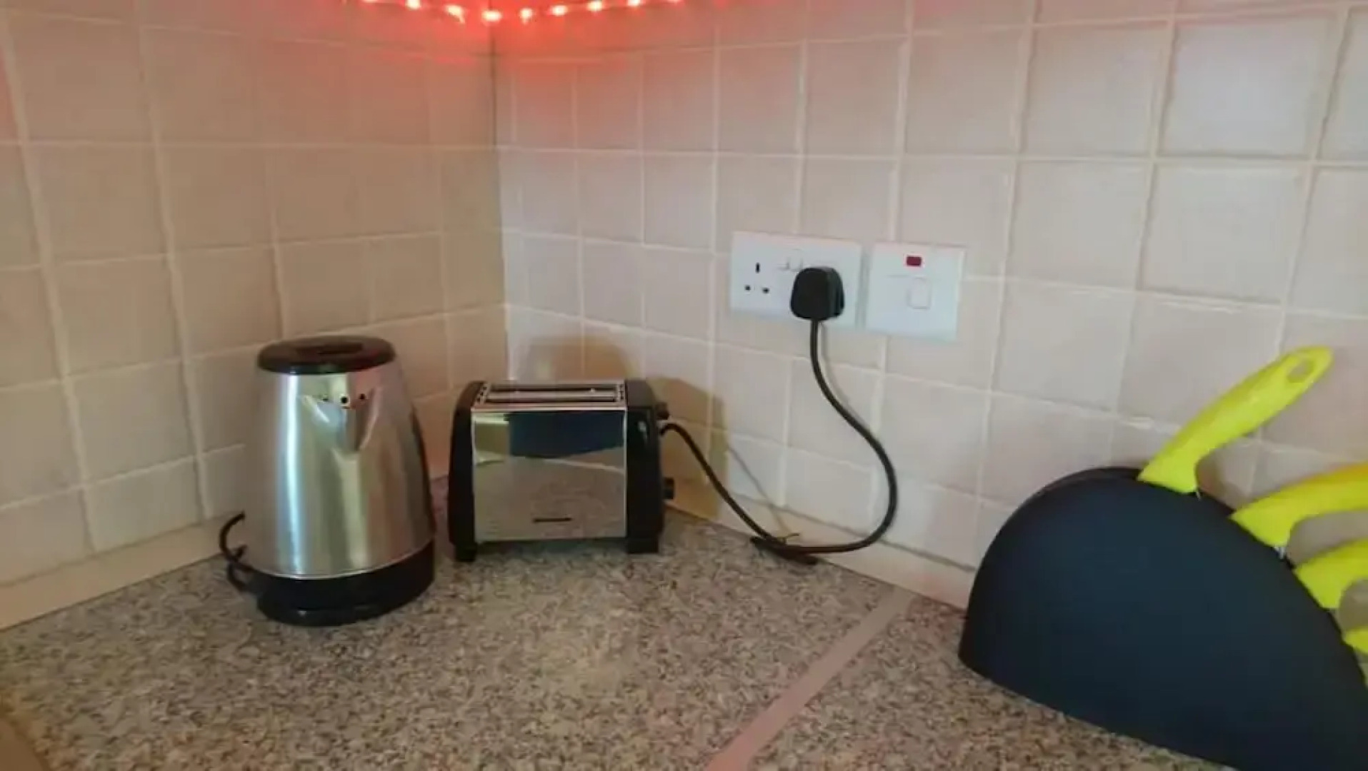 Sunrise Beach Club-sleeps 6-aircon-sea View