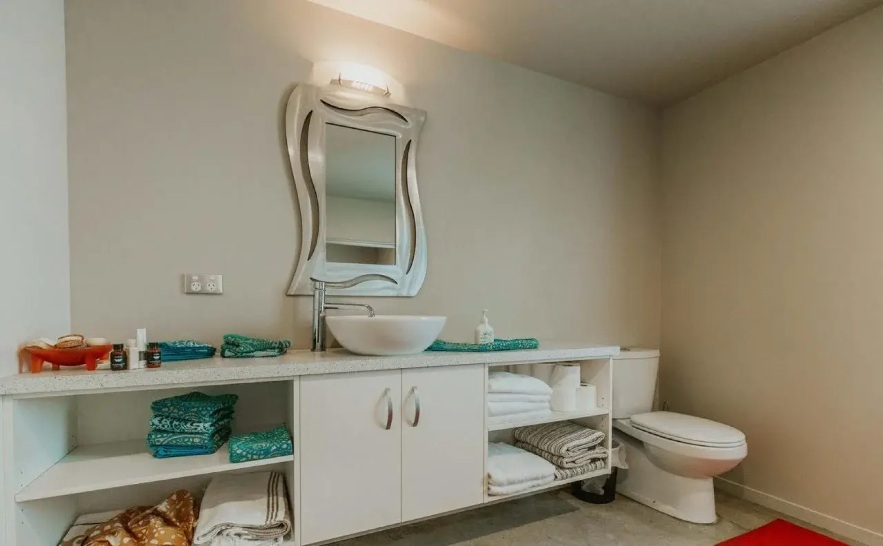 Appleby House & Rabbit Island Huts