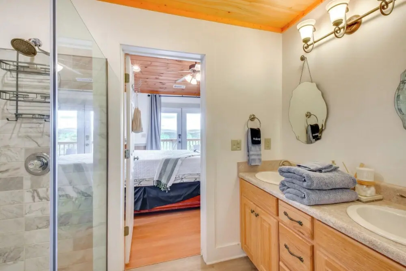 Lakemont Mountain Cabin w/ Game Room & Hot Tub!