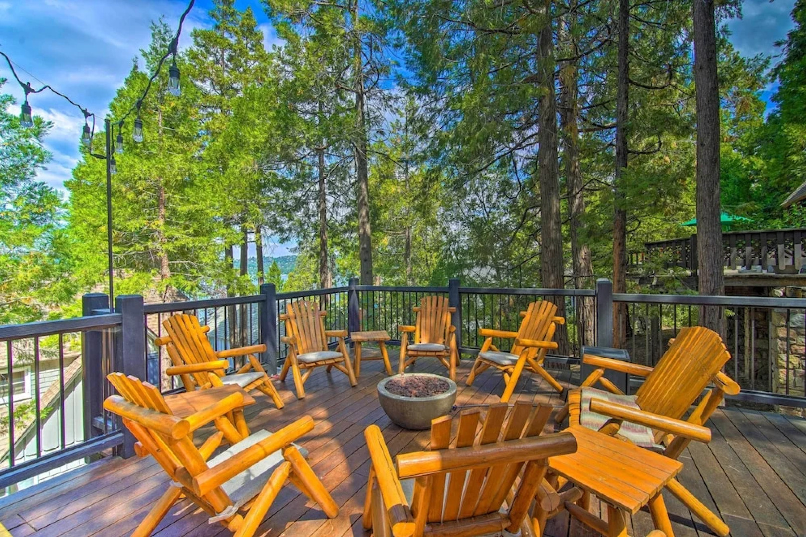 Vintage Lake Arrowhead Cabin - Walk to Lake!