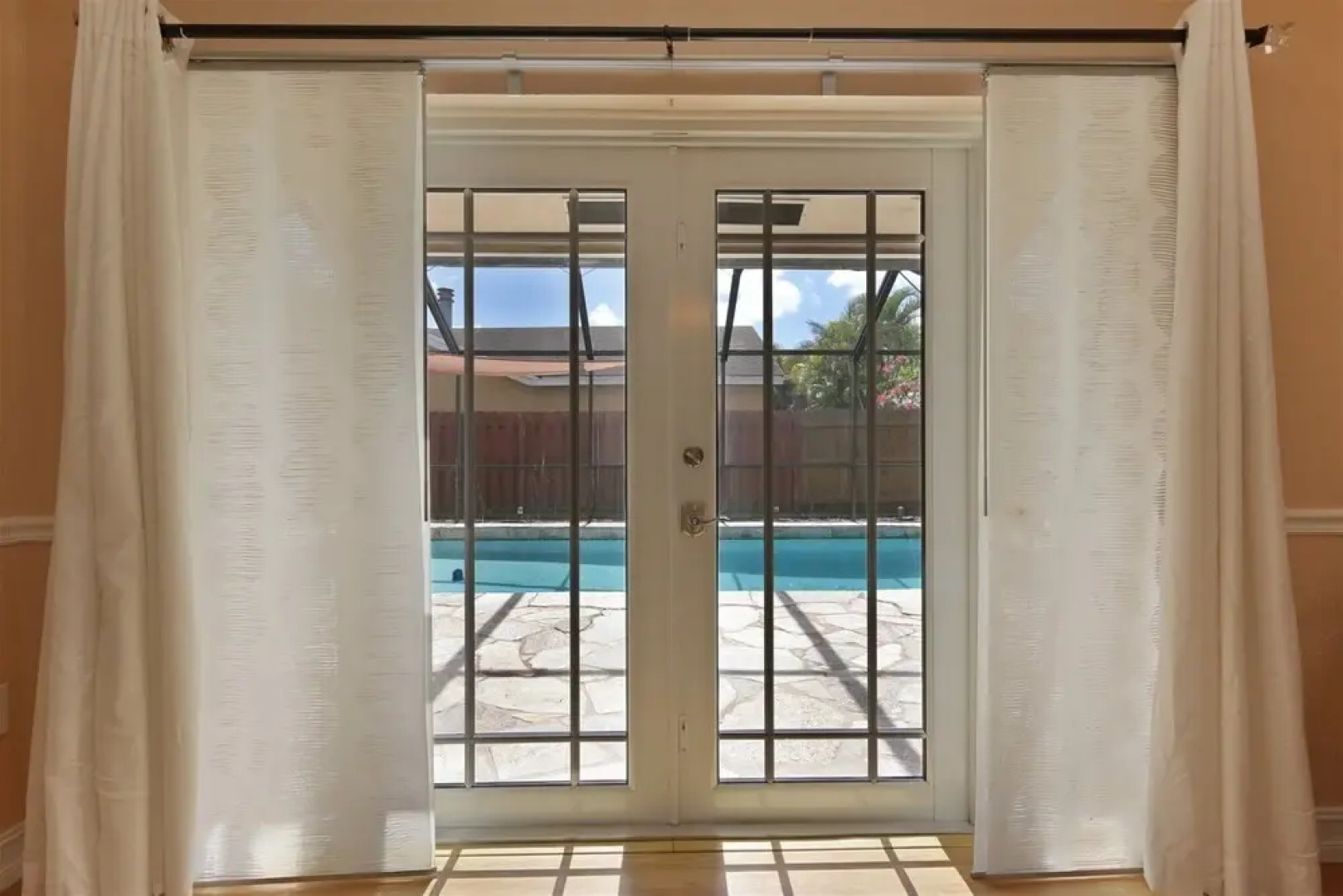 Golden Tropics 30 Minutes From Superbowl 2020 Pool Fenced Backyard