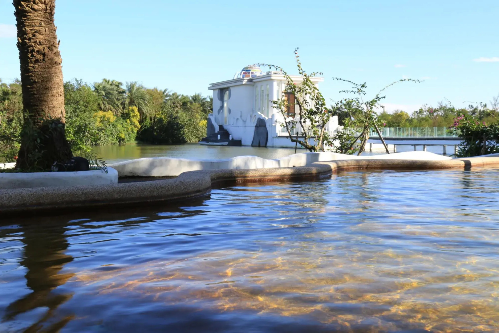 Shangrila Boutique Hotel