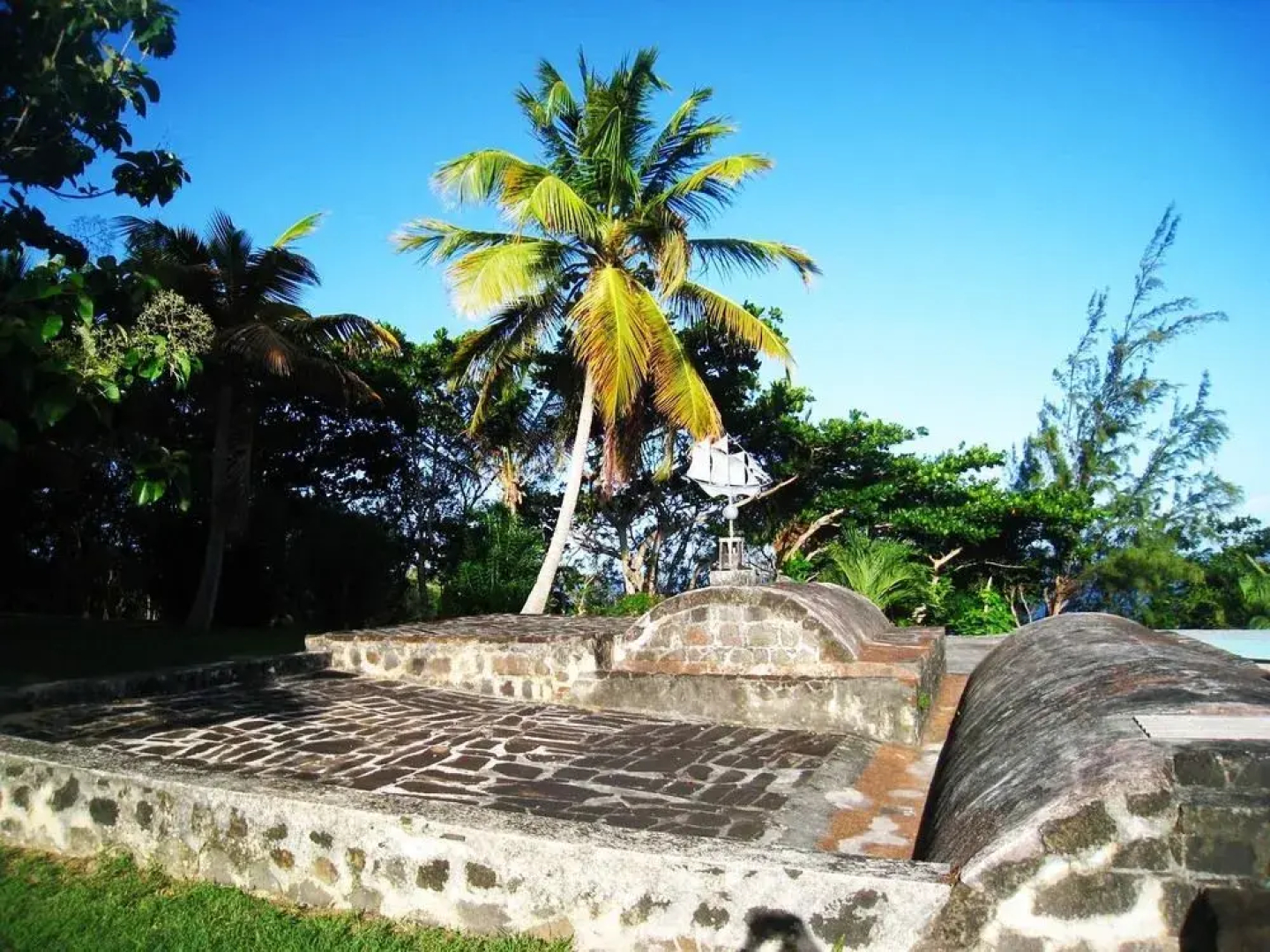 The Old Fort, Natural Hotel & Estate