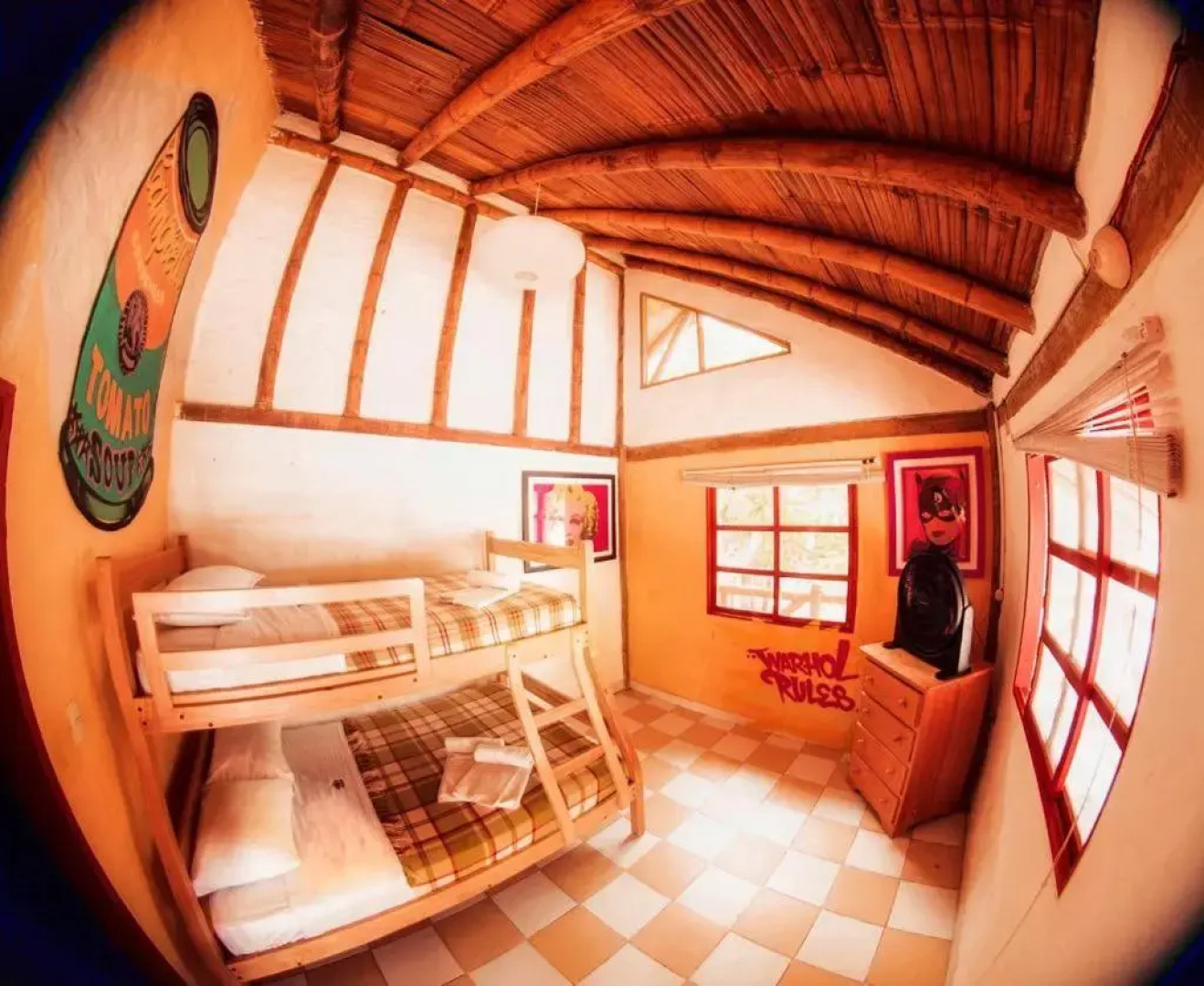 Pop House Montañita